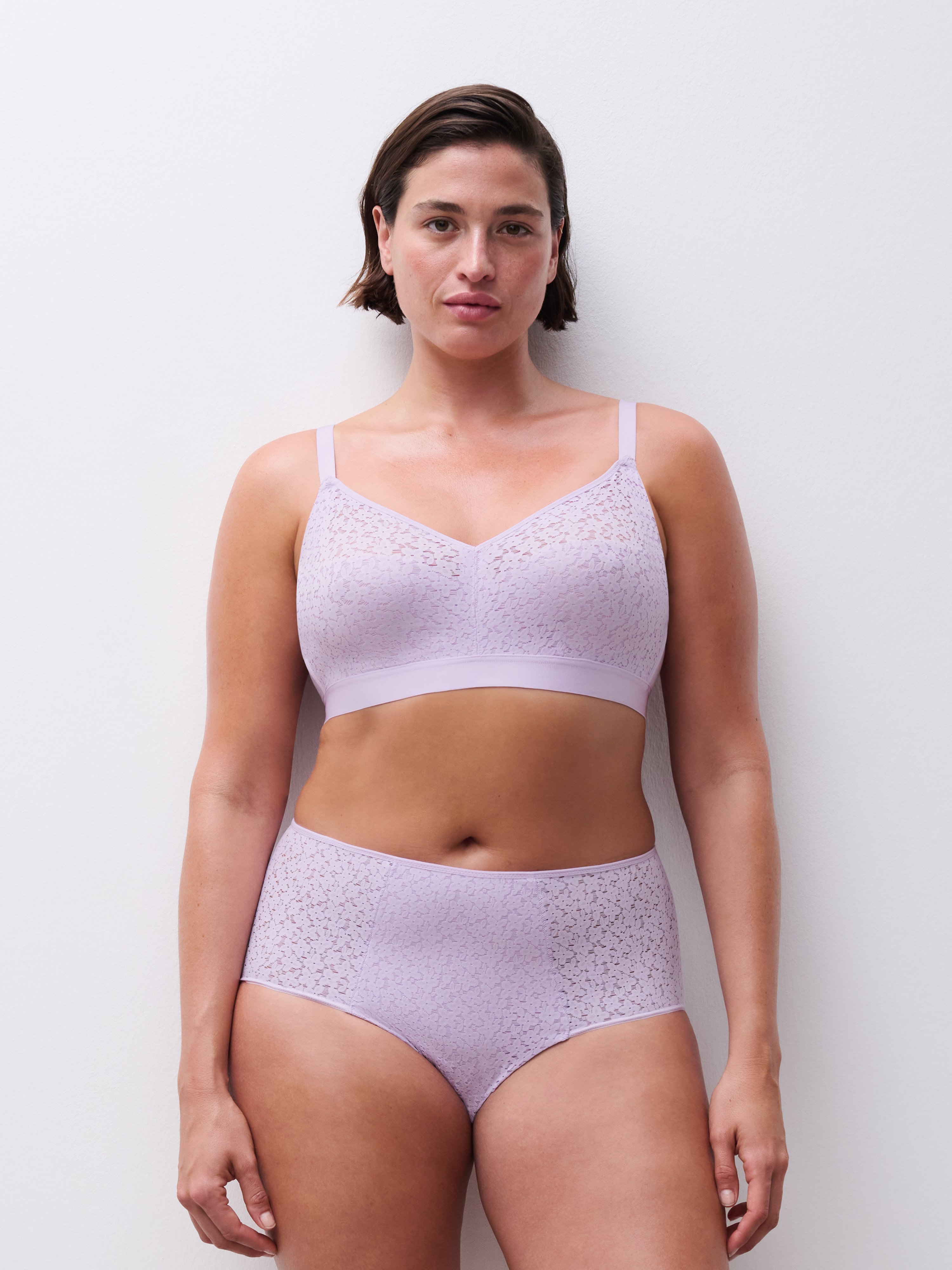 High-waisted lace panties CHANTELLE Purple