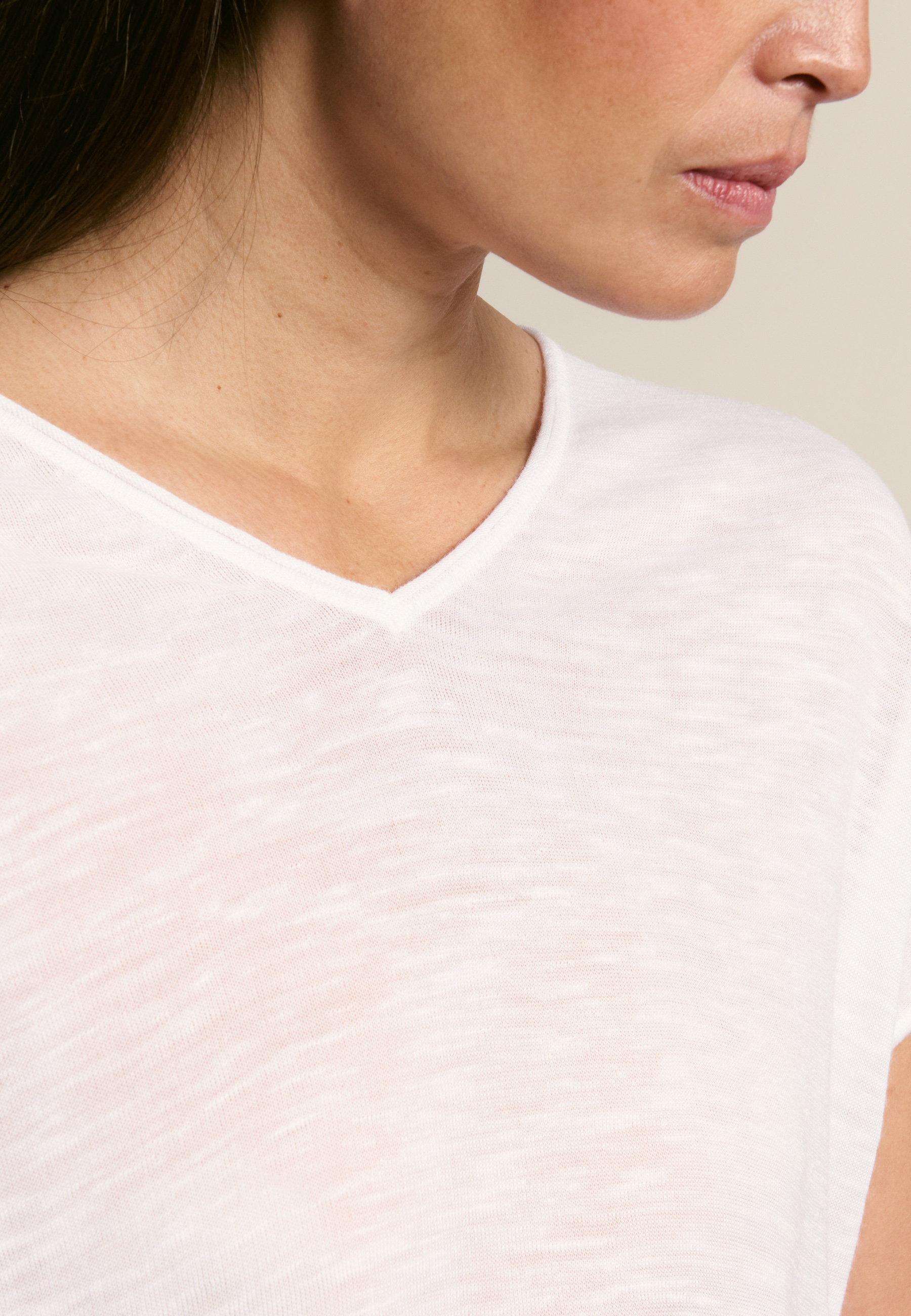 T-shirt col v en lin flammé MAISON MONTAGUT Blanc