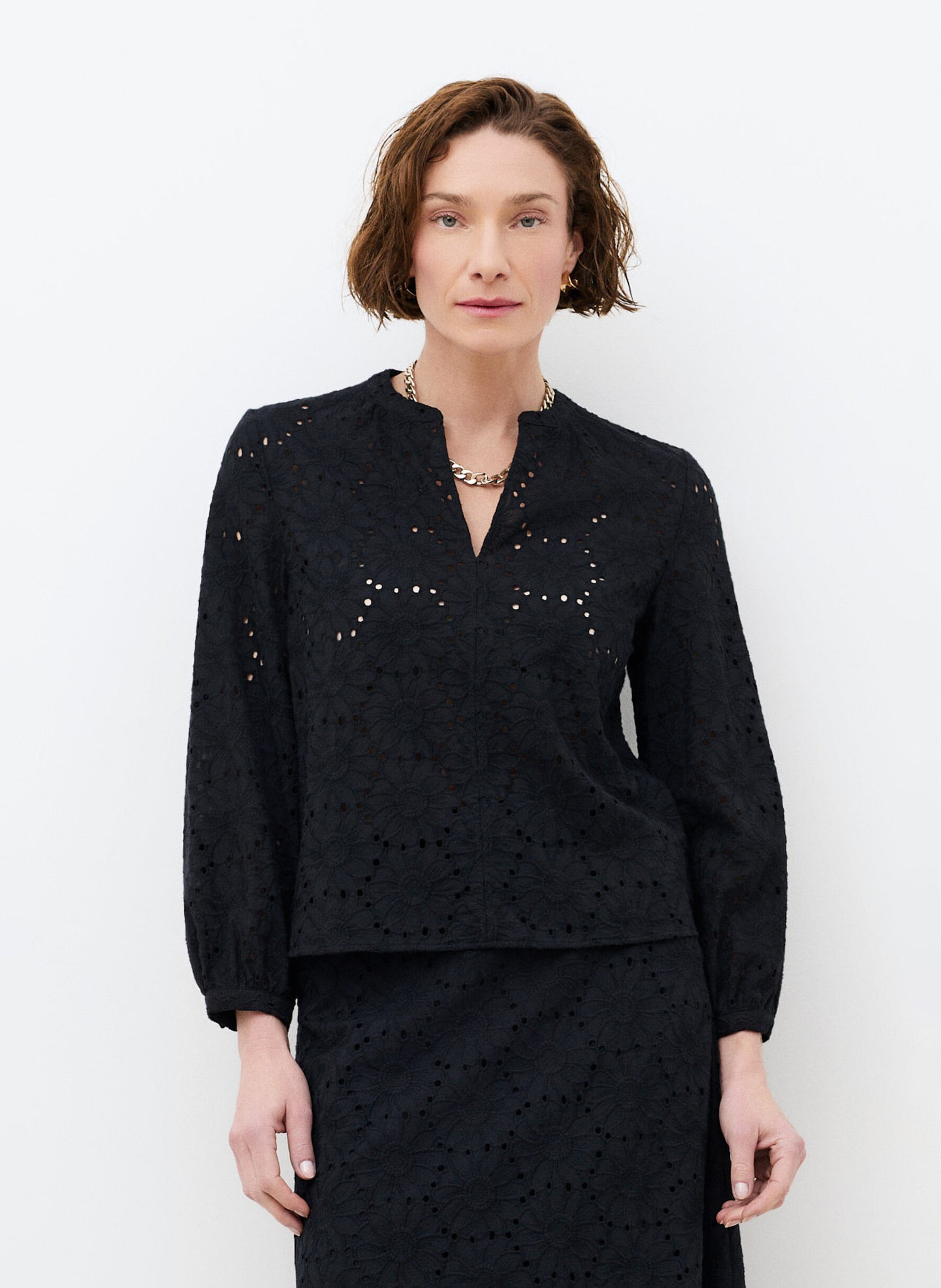 Blouse col V en coton CAROLL Noir