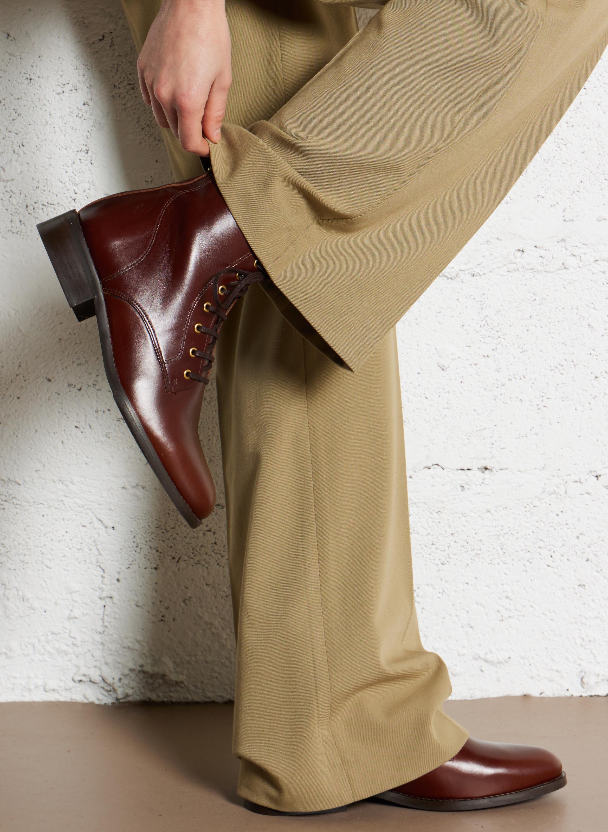 Flat patent leather ankle boots COSMOPARIS Brown