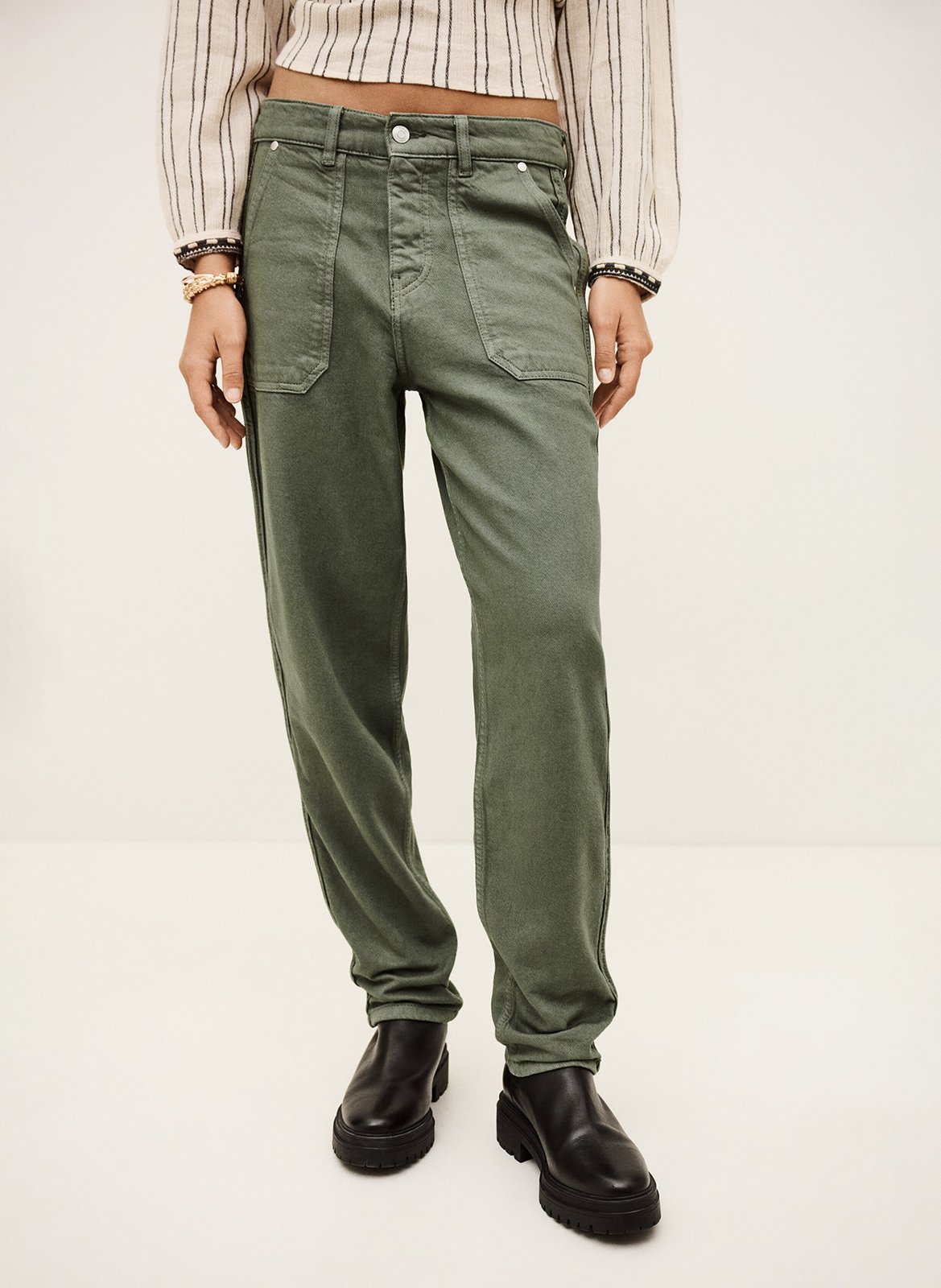 Wijde joggingbroek met een relaxte uitstraling. BA&SH Kaki