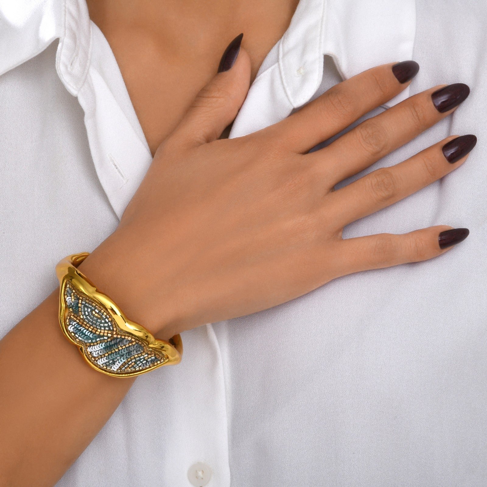 Manchette angèle brodée taille m SATELLITE PARIS Vert