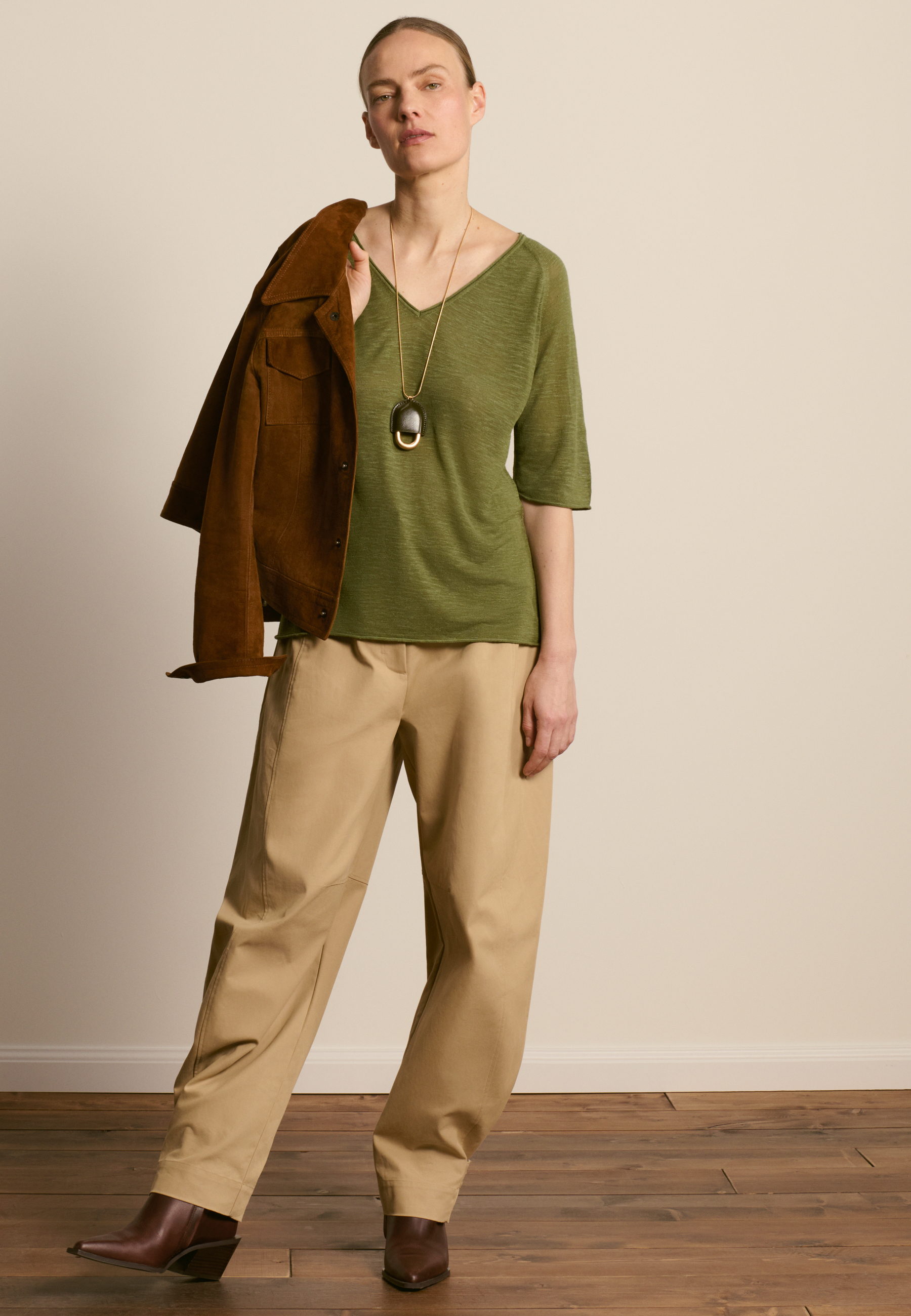 T-shirt col v en lin flammé MAISON MONTAGUT Kaki