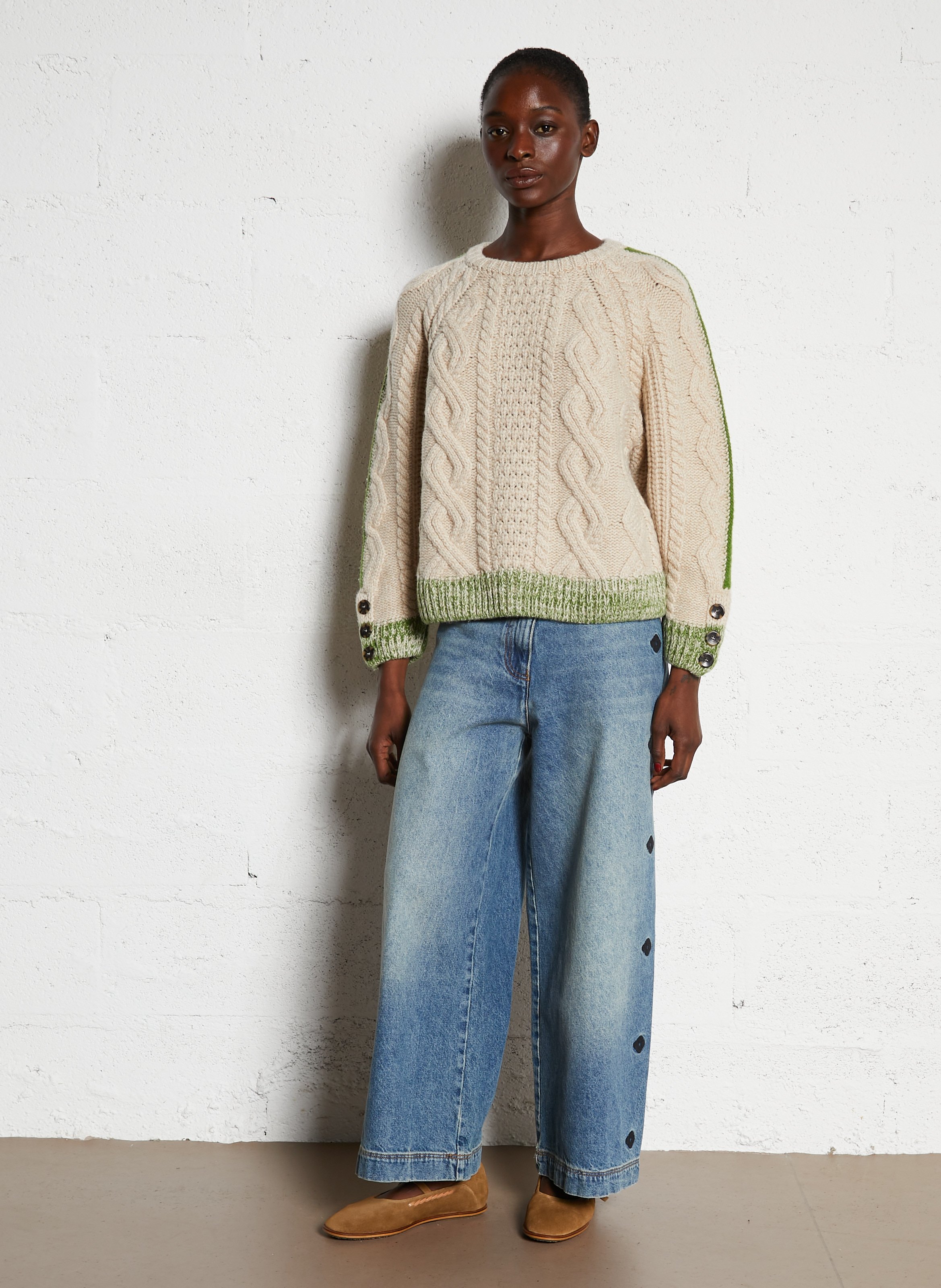 Ruimvallende, wollen kabeltrui met ronde hals LEON & HARPER Groen