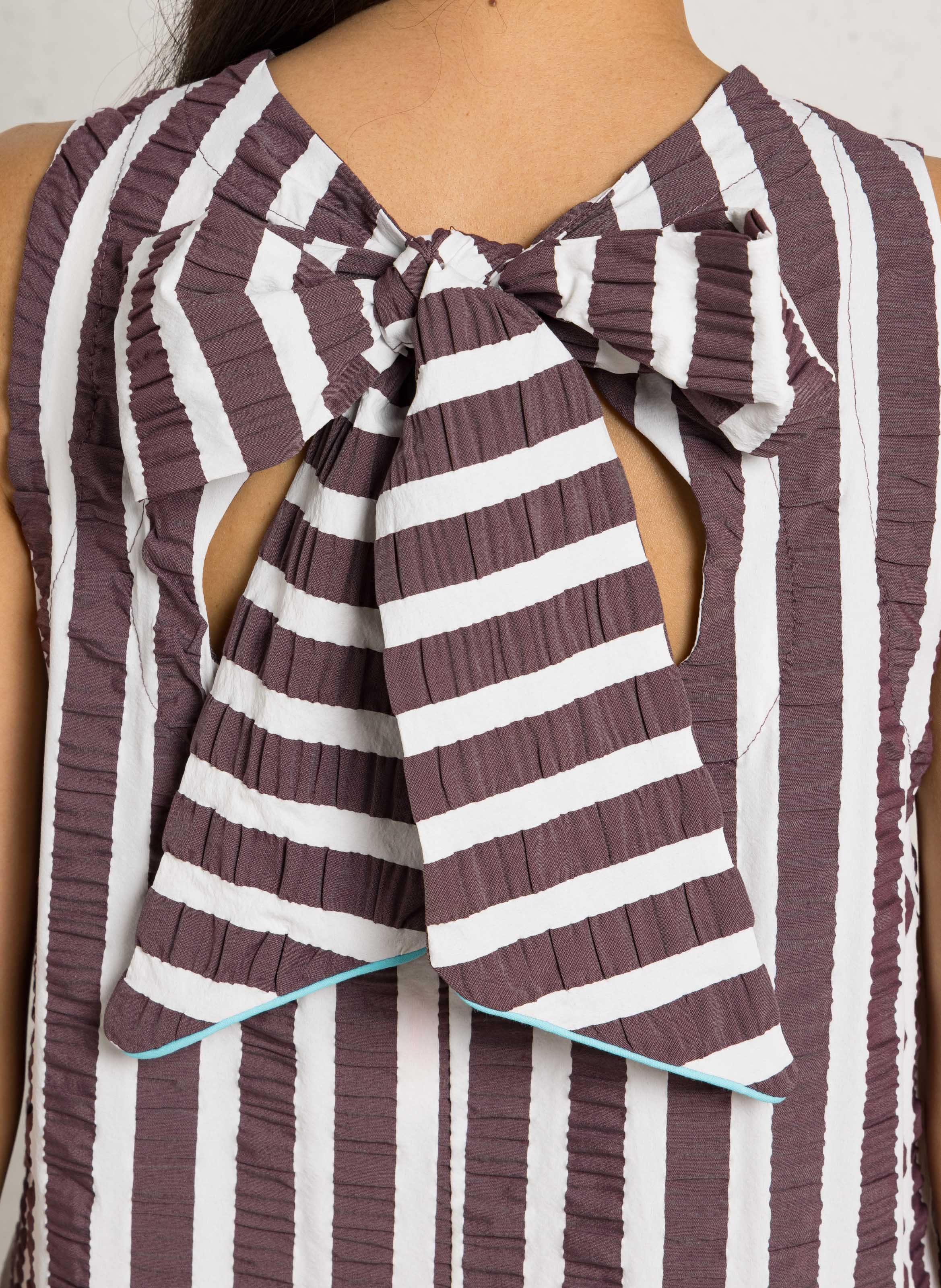 Gestreiftes Kurzkleid mit Rundhalsausschnitt DR BLOOM Violett