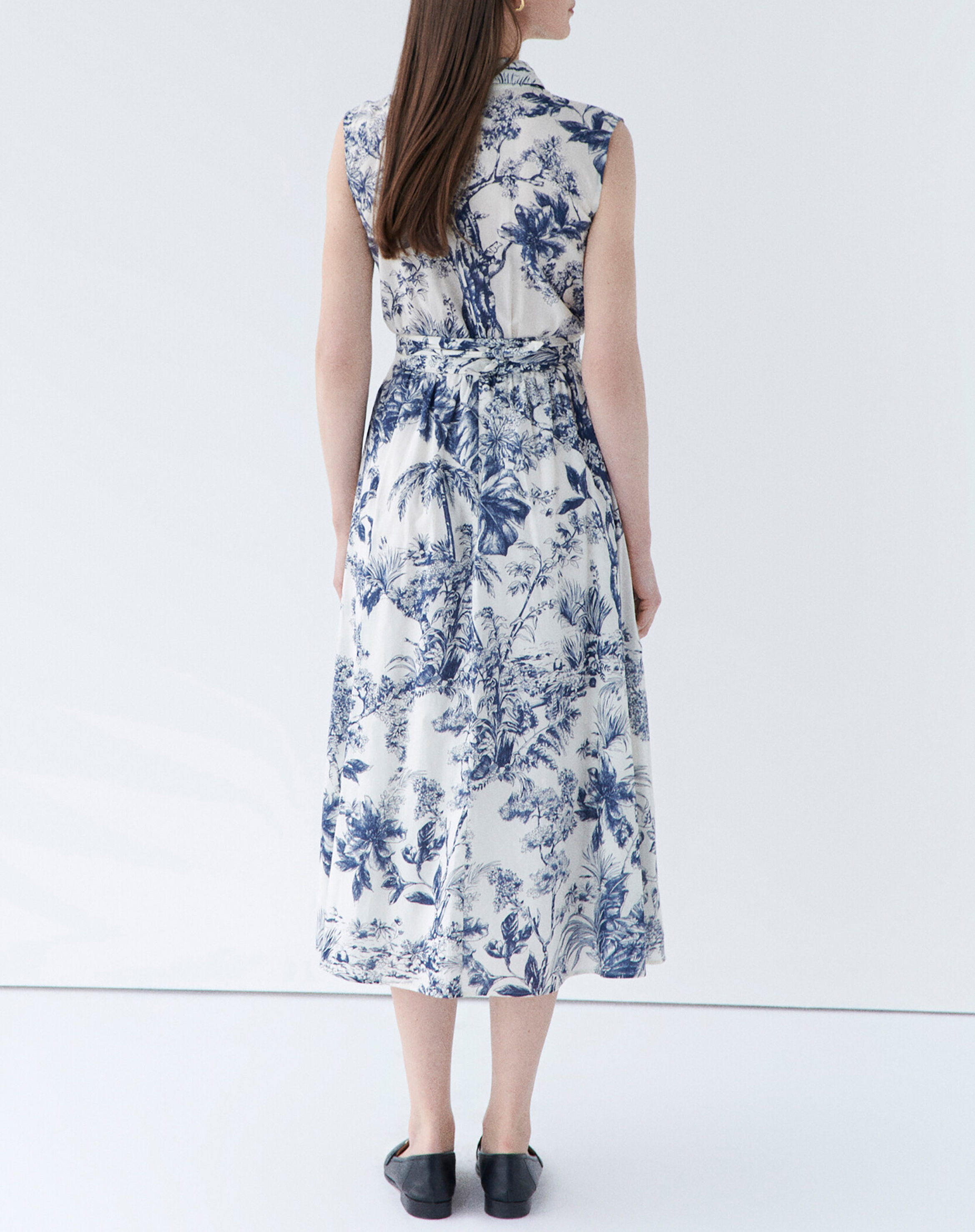Robe midi fluide ceinturée à motifs CAROLL Bleu