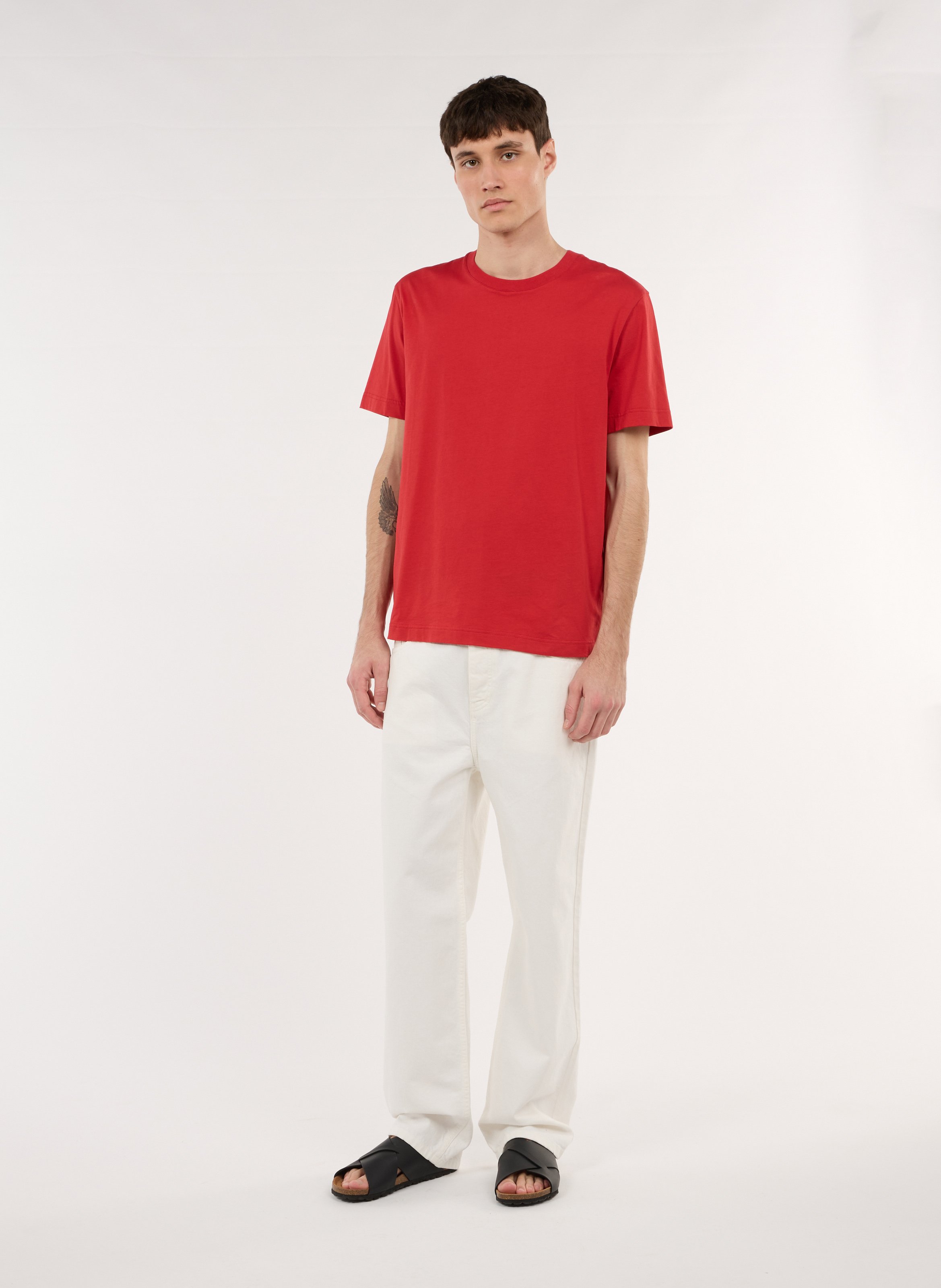 - Rechte jeans
- 5 zakken
- Recht model
- Verwassen effect SAISON 1865 Beige