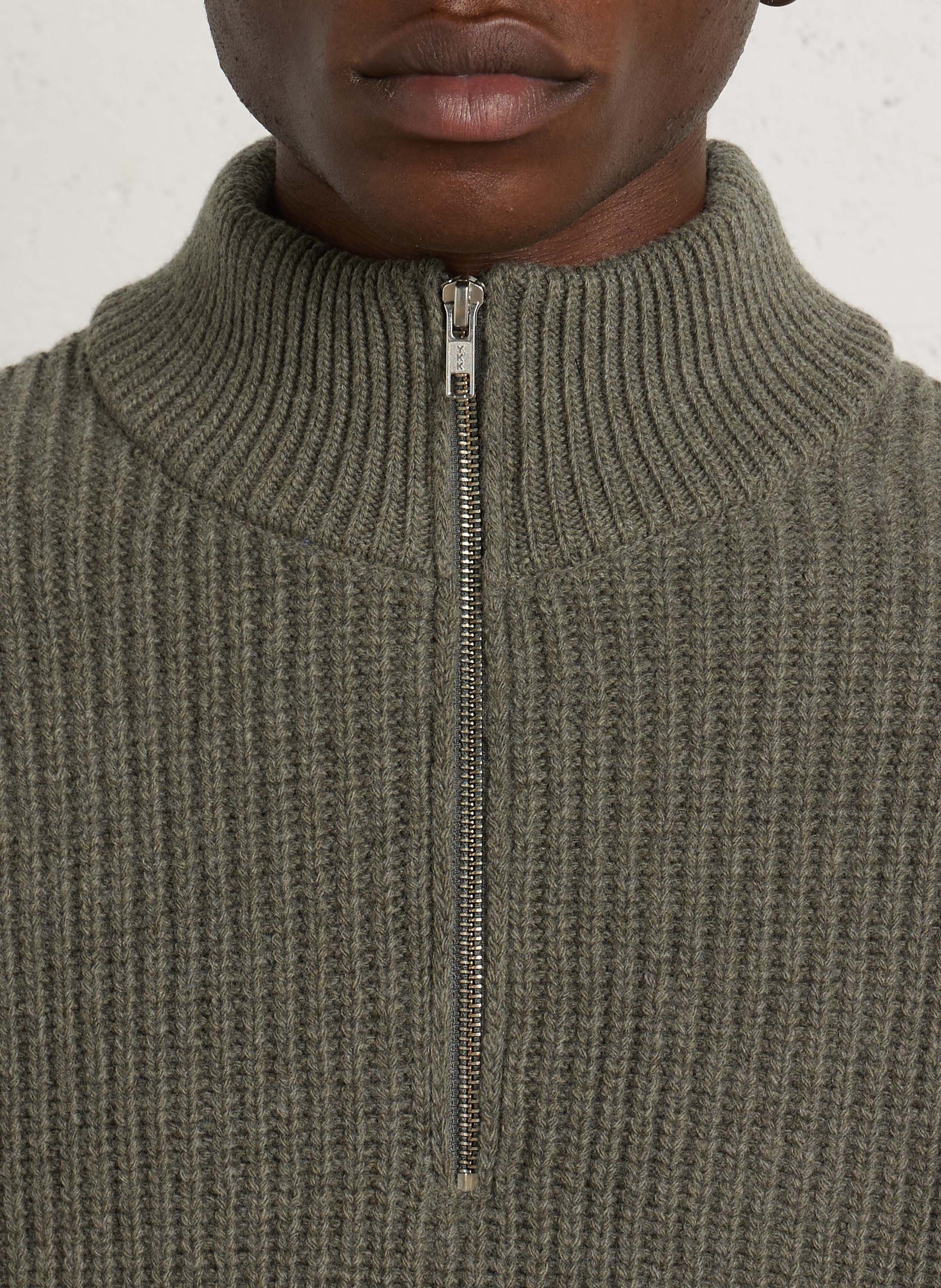 Troyer aus Wolle COLORFUL STANDARD Khaki