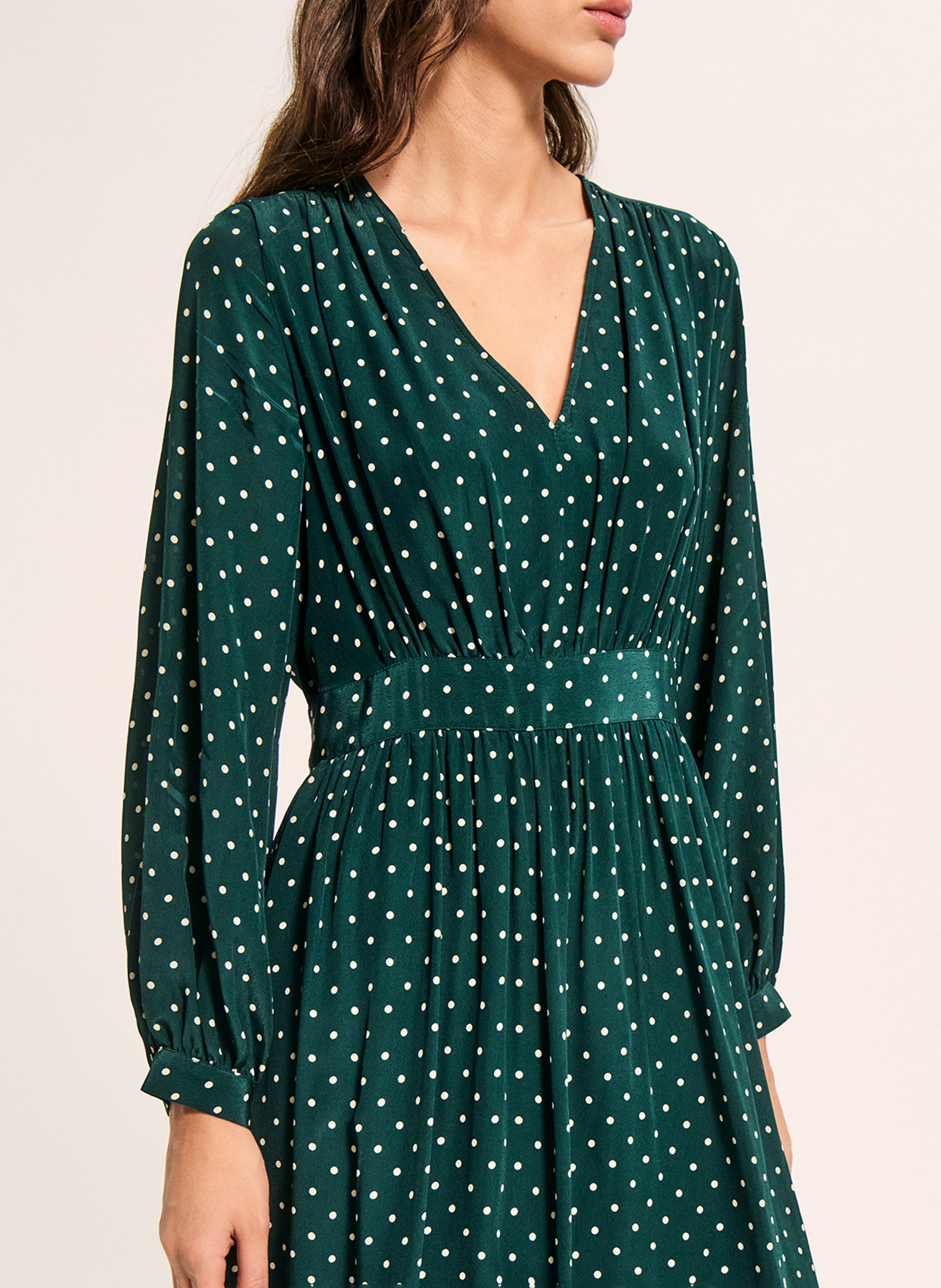 Robe courte fluide col V à pois PABLO Vert