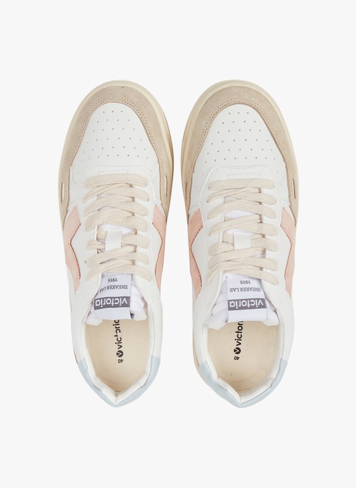 Zapatillas de piel aterciopelada con plataforma en blanco