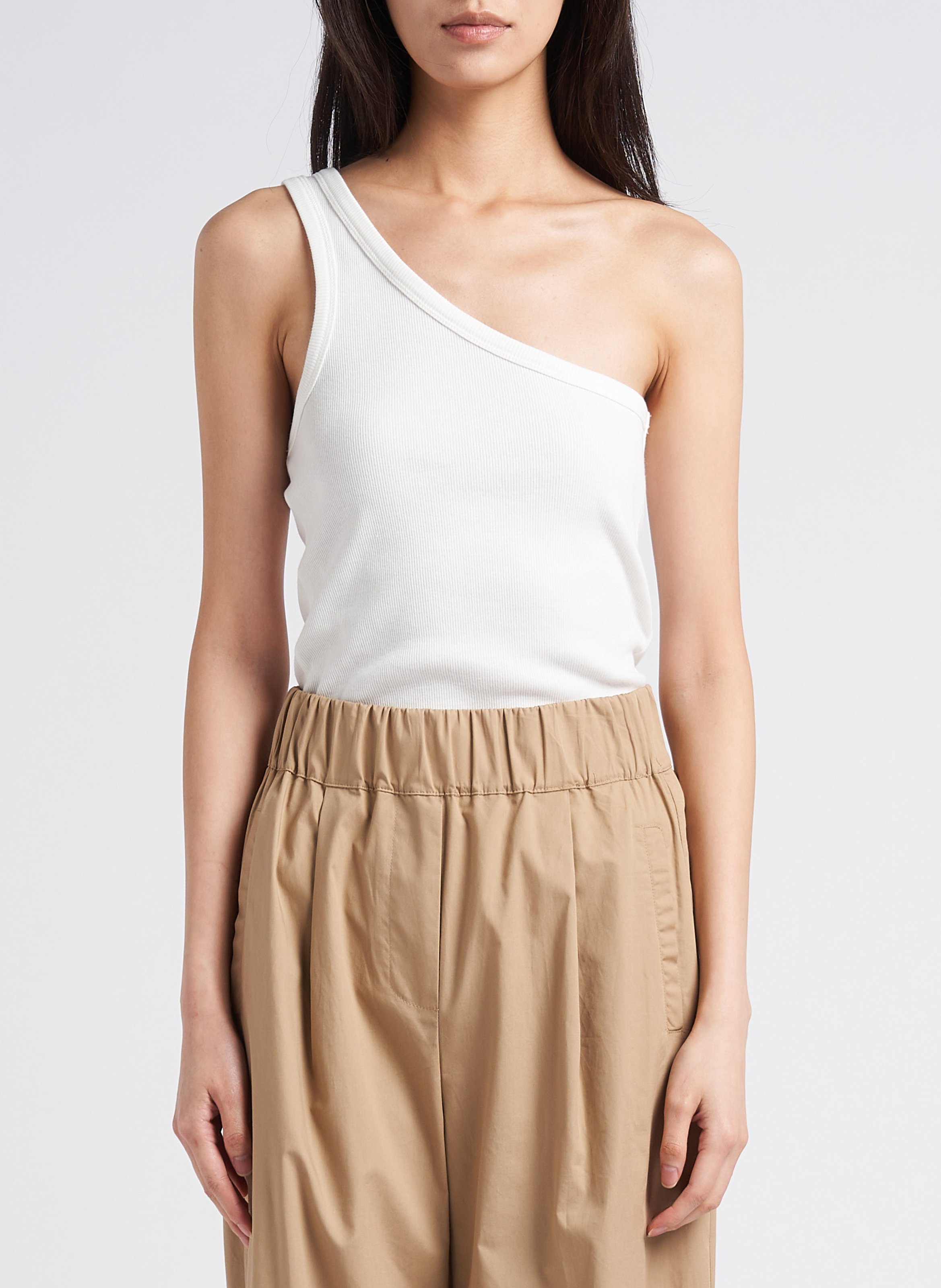Ribbed organic cotton-blend asymmetric top BY BAR White