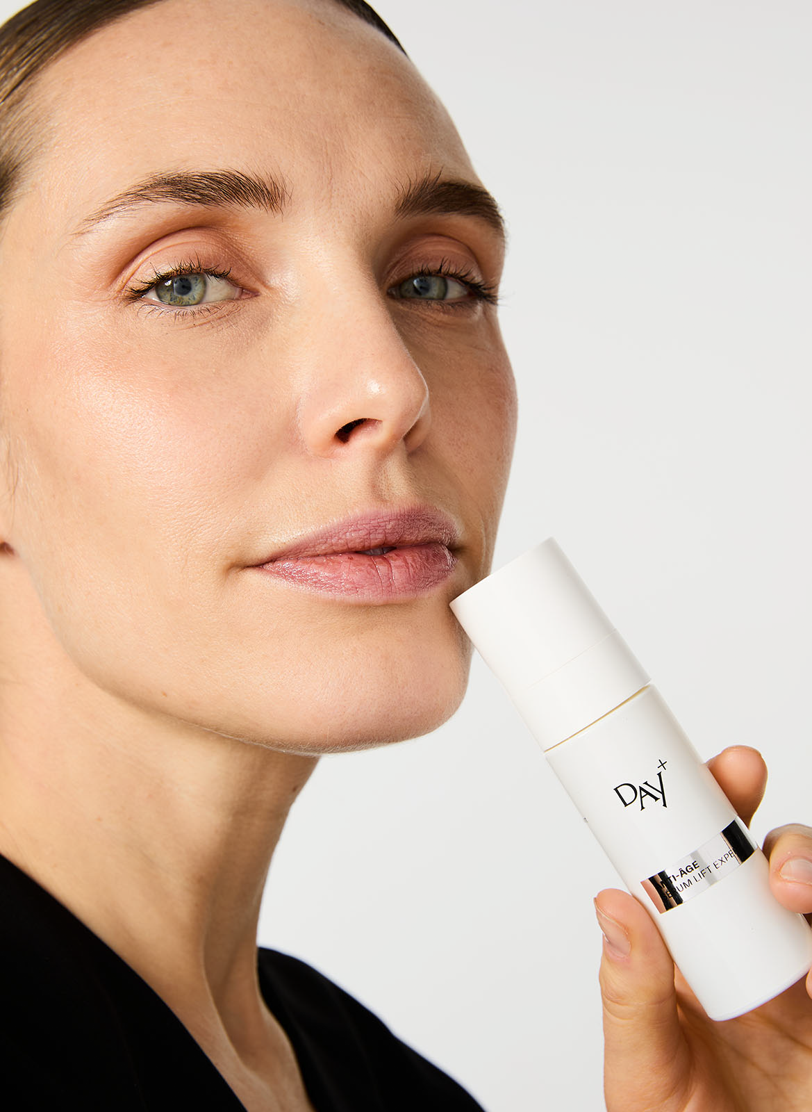 Expert lifting serum DAY + No color