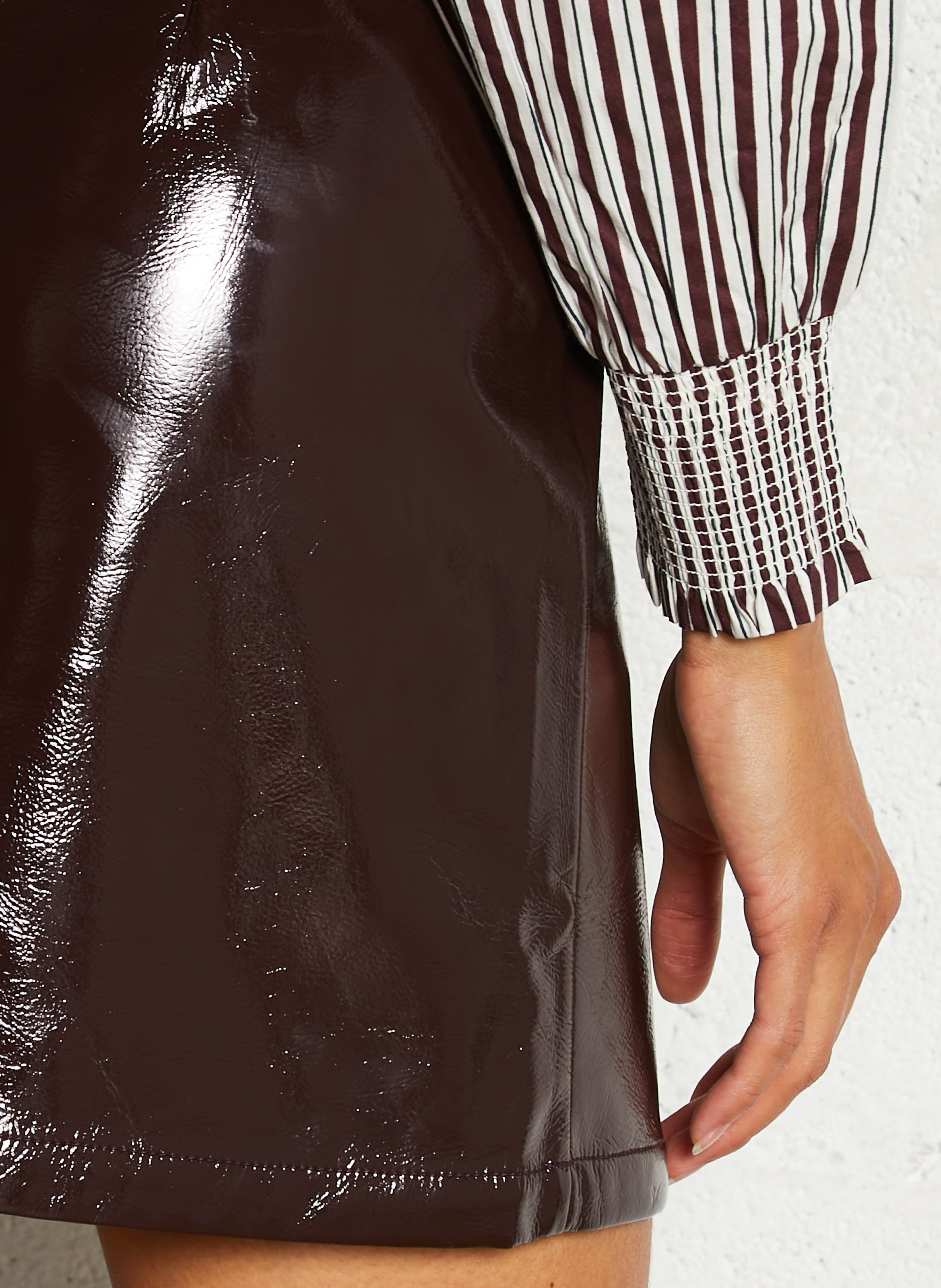 Flared vinyl mini skirt PETITE MENDIGOTE Red