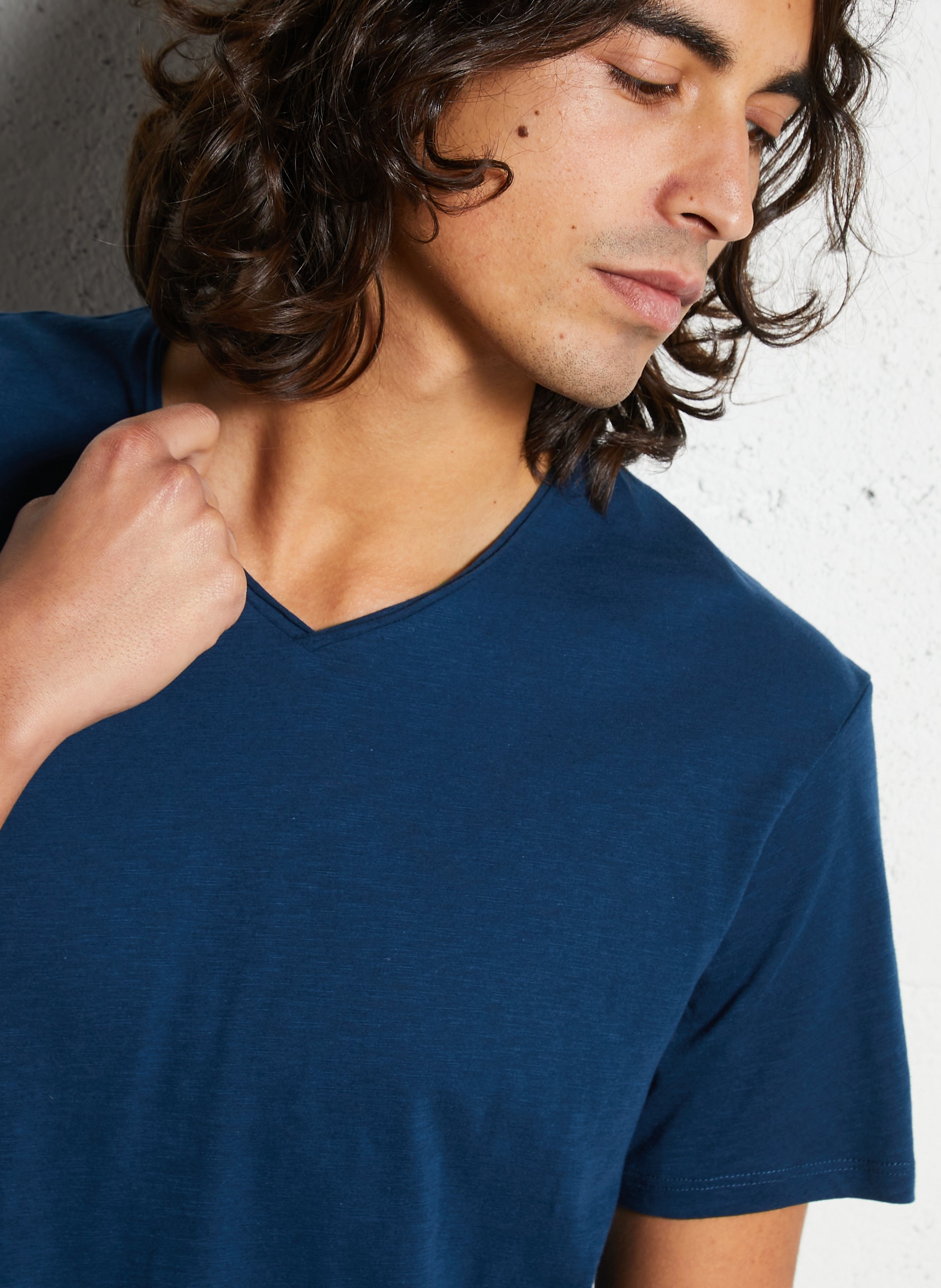 T-shirt met V-hals in effen katoen IKKS Blauw