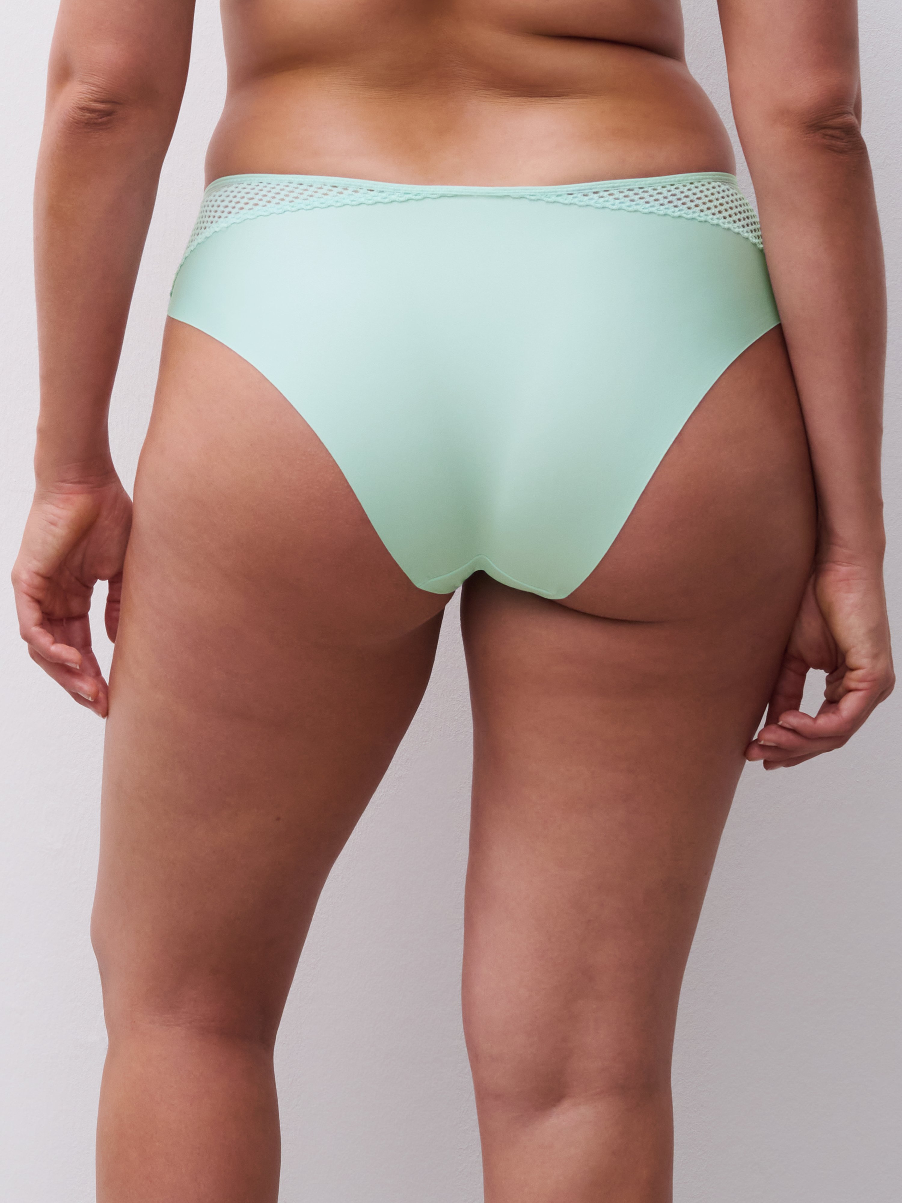 A La Belle Etoile lace shorts Green