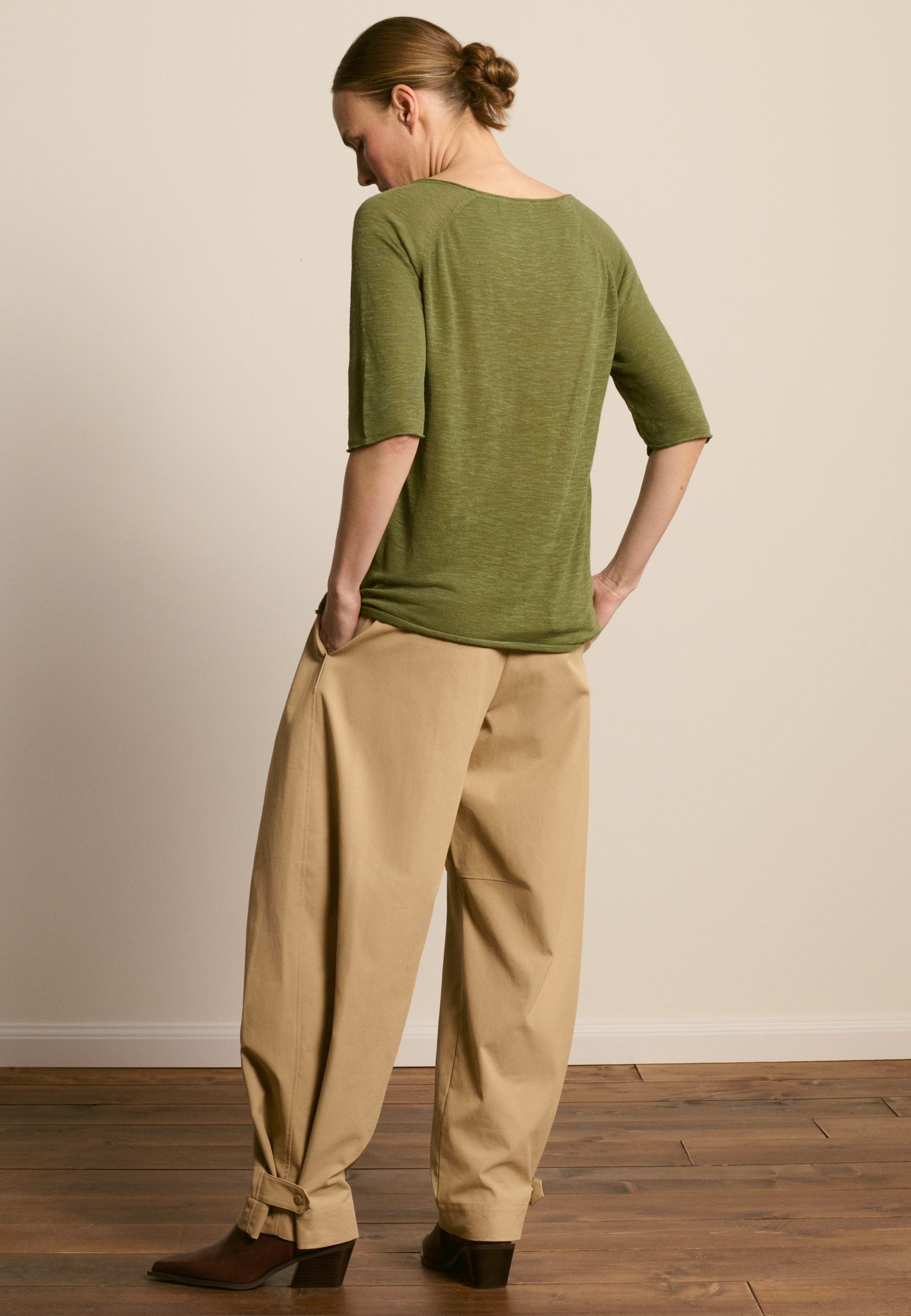 T-shirt col v en lin flammé MAISON MONTAGUT Kaki