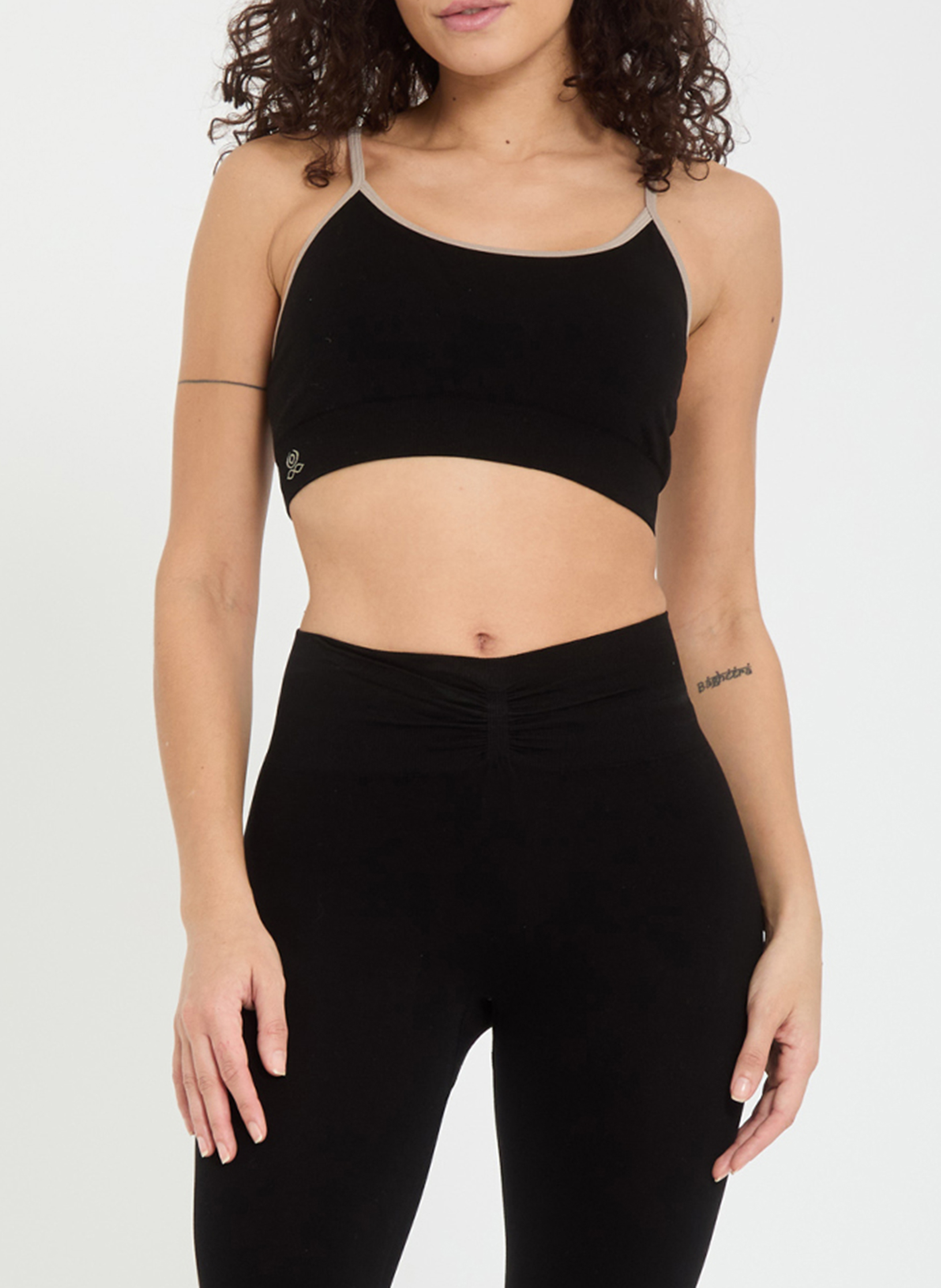 Asymmetrisches T-Shirt aus Jacquard YOGA SEARCHER Schwarz