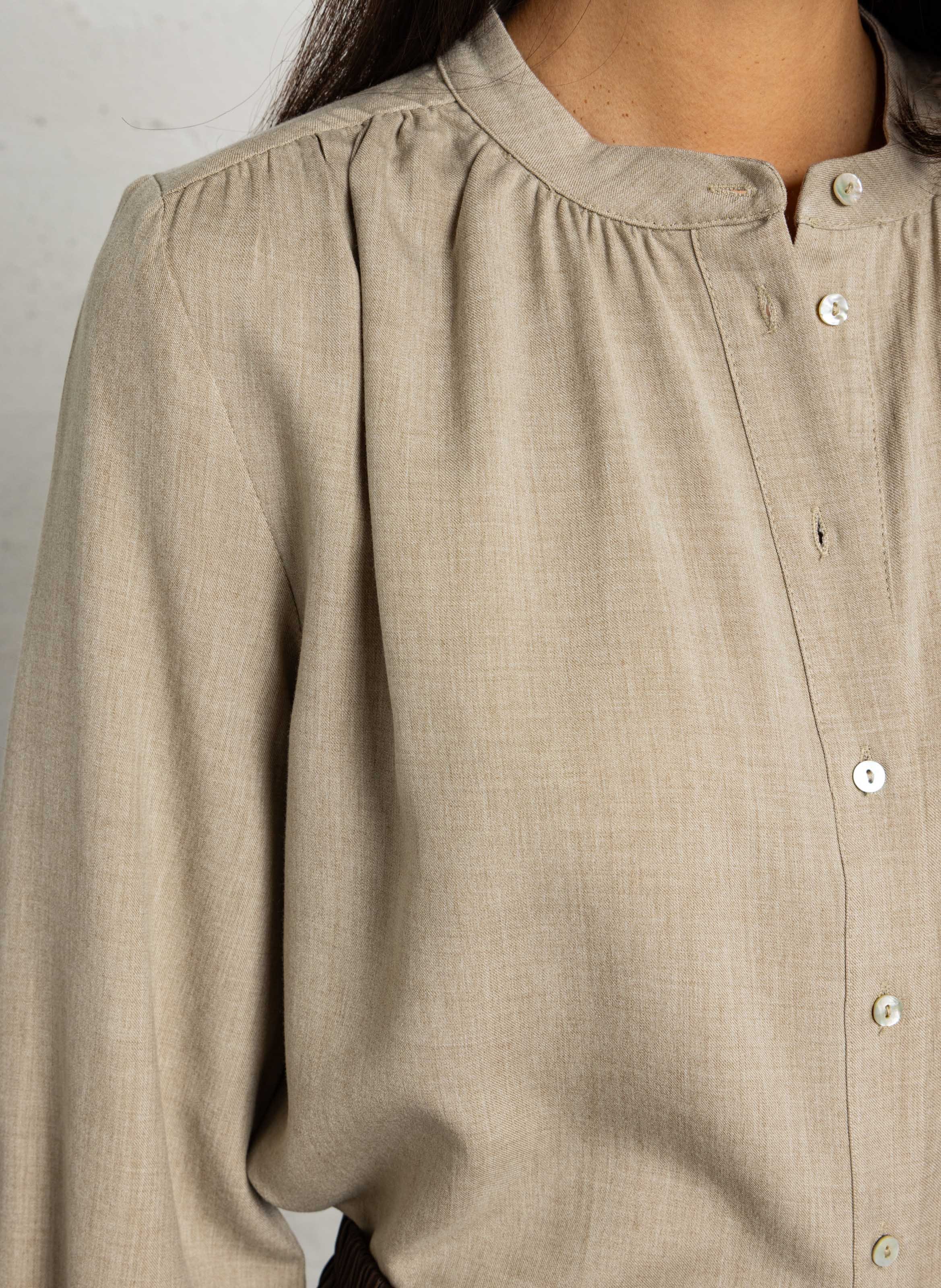 Blouse met Mao-kraag van lyocell en katoen JC SOPHIE Beige