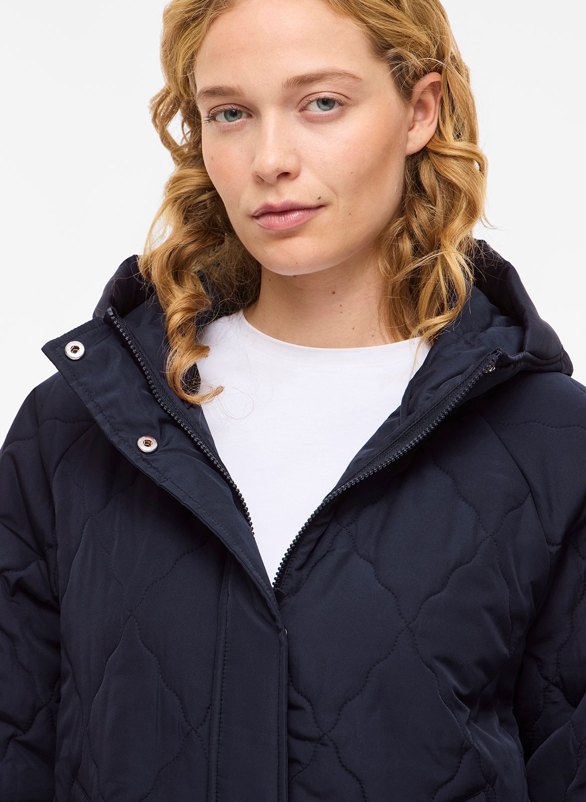 Doudoune à capuche matelassée unie VILA Blue