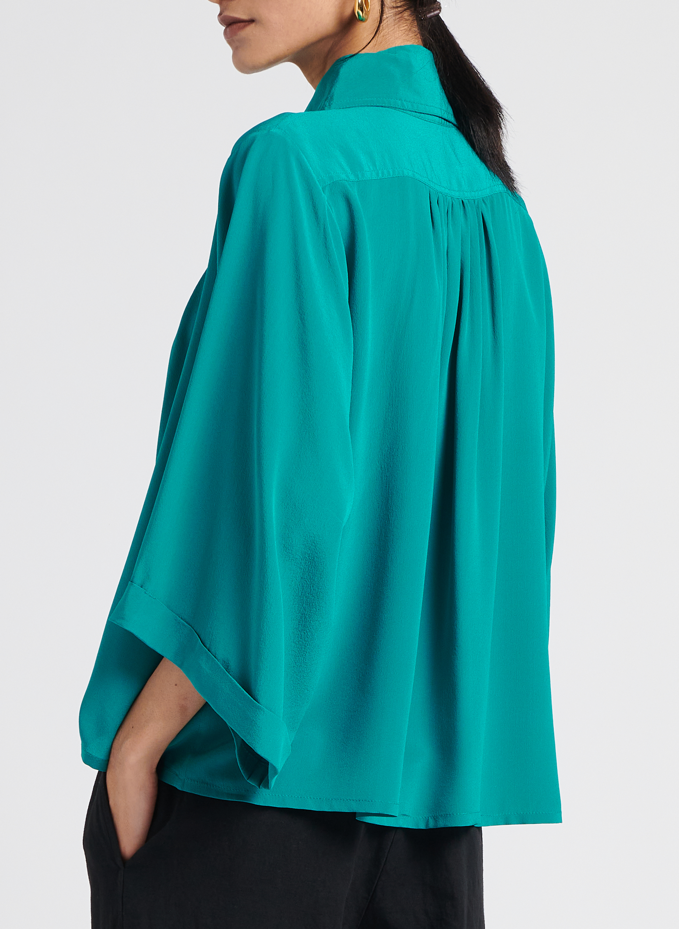 Gerade geschnittenes Seidenhemd mit klassischem Kragen VALENTINE GAUTHIER Blau