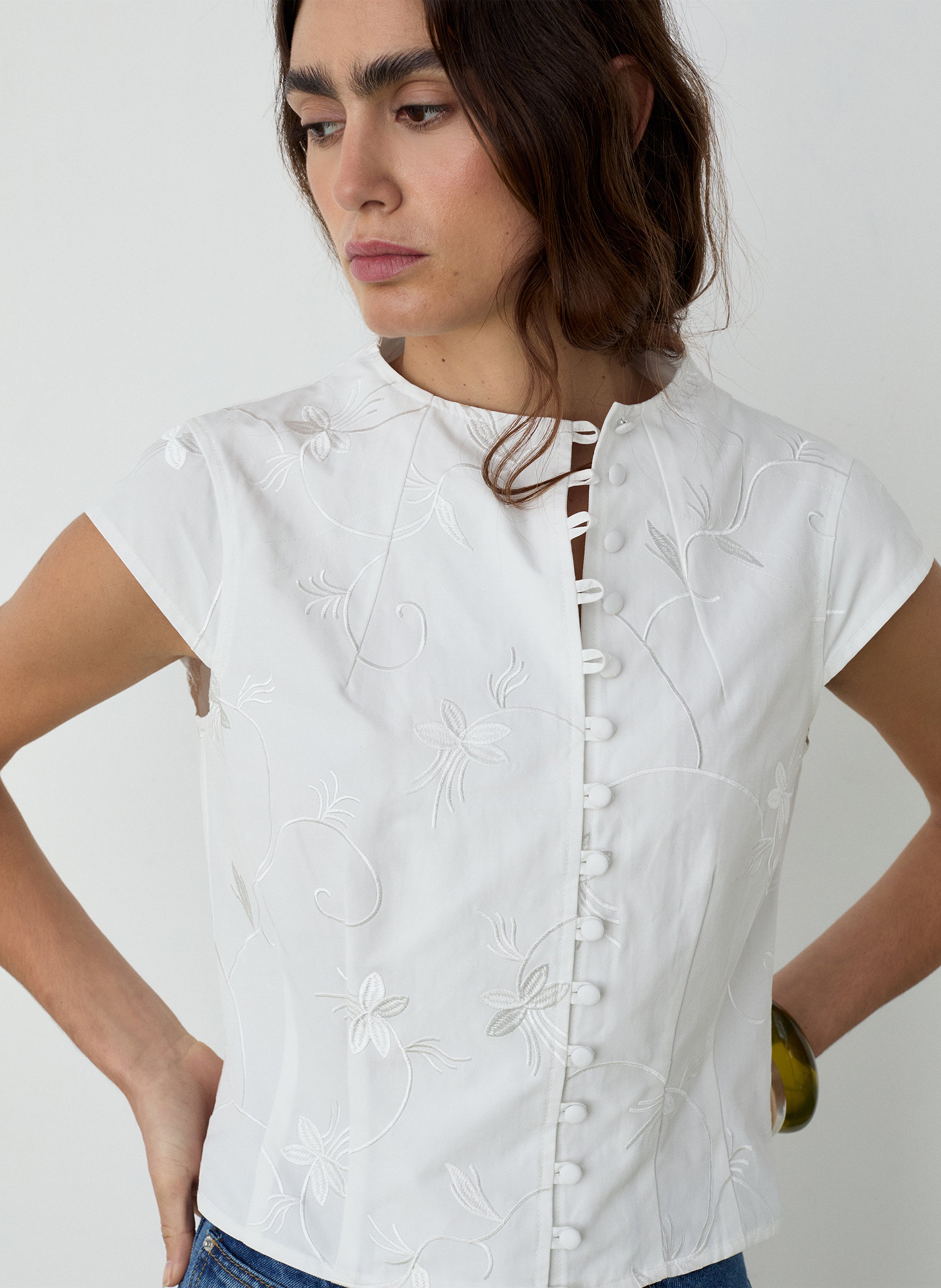 Top con cuello redondo LAAGAM Blanco