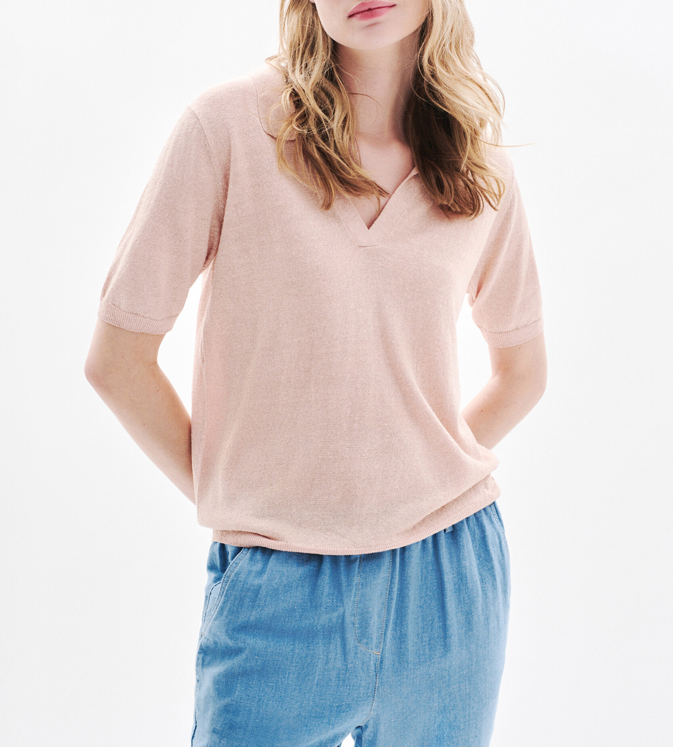V-neck solid shirt CAROLL Pink