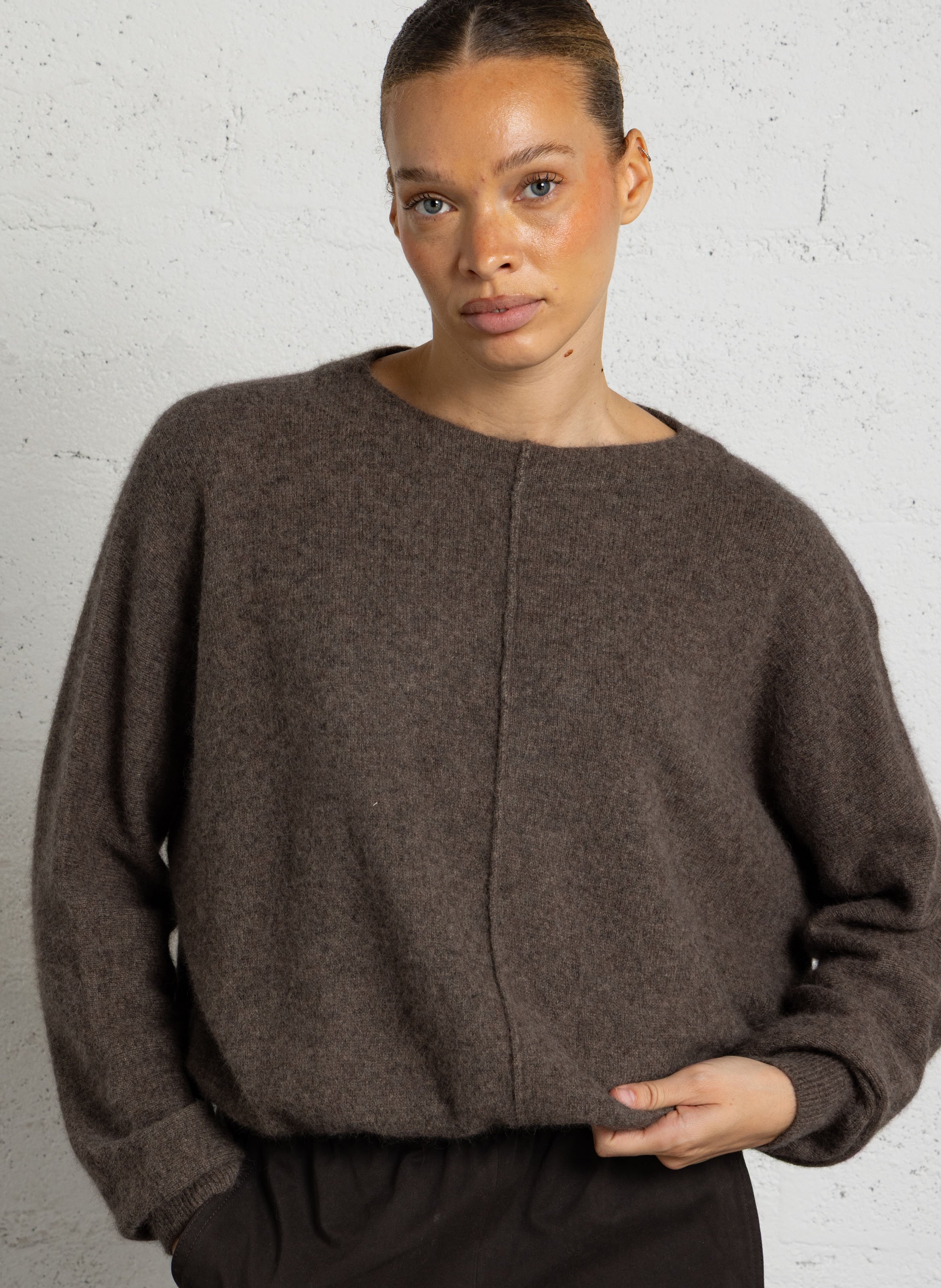 Weiter Pullover mit Rundhalsausschnitt BELLEROSE
