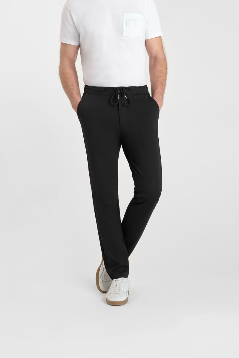 Jogger pants LE TEMPS DES CERISES Black