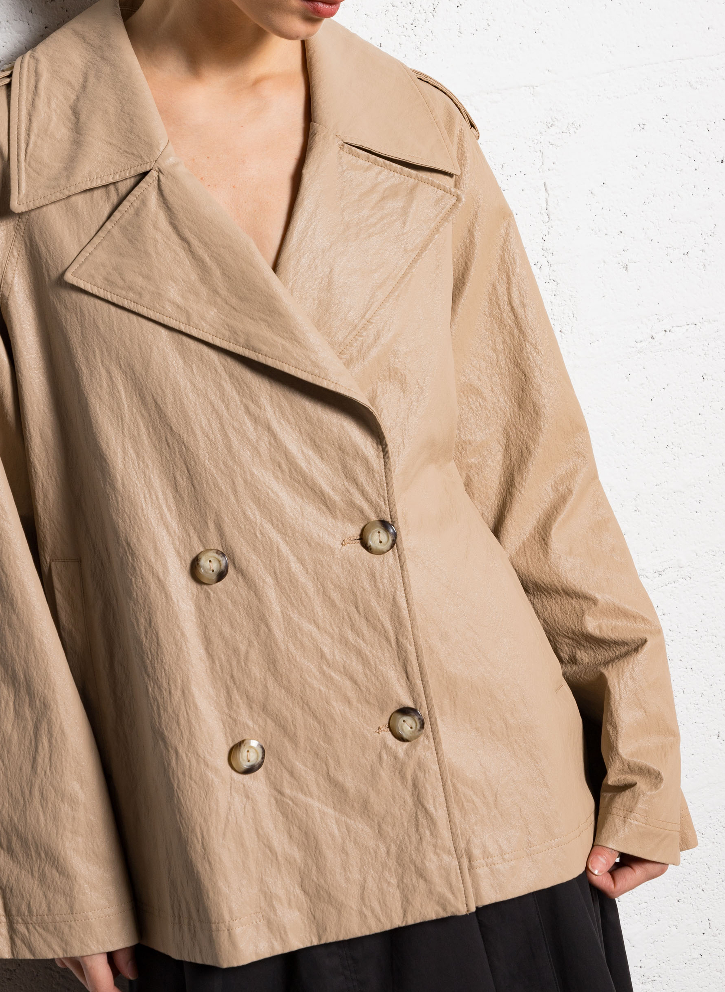 Short faux leather coat ATTIC AND BARN Beige