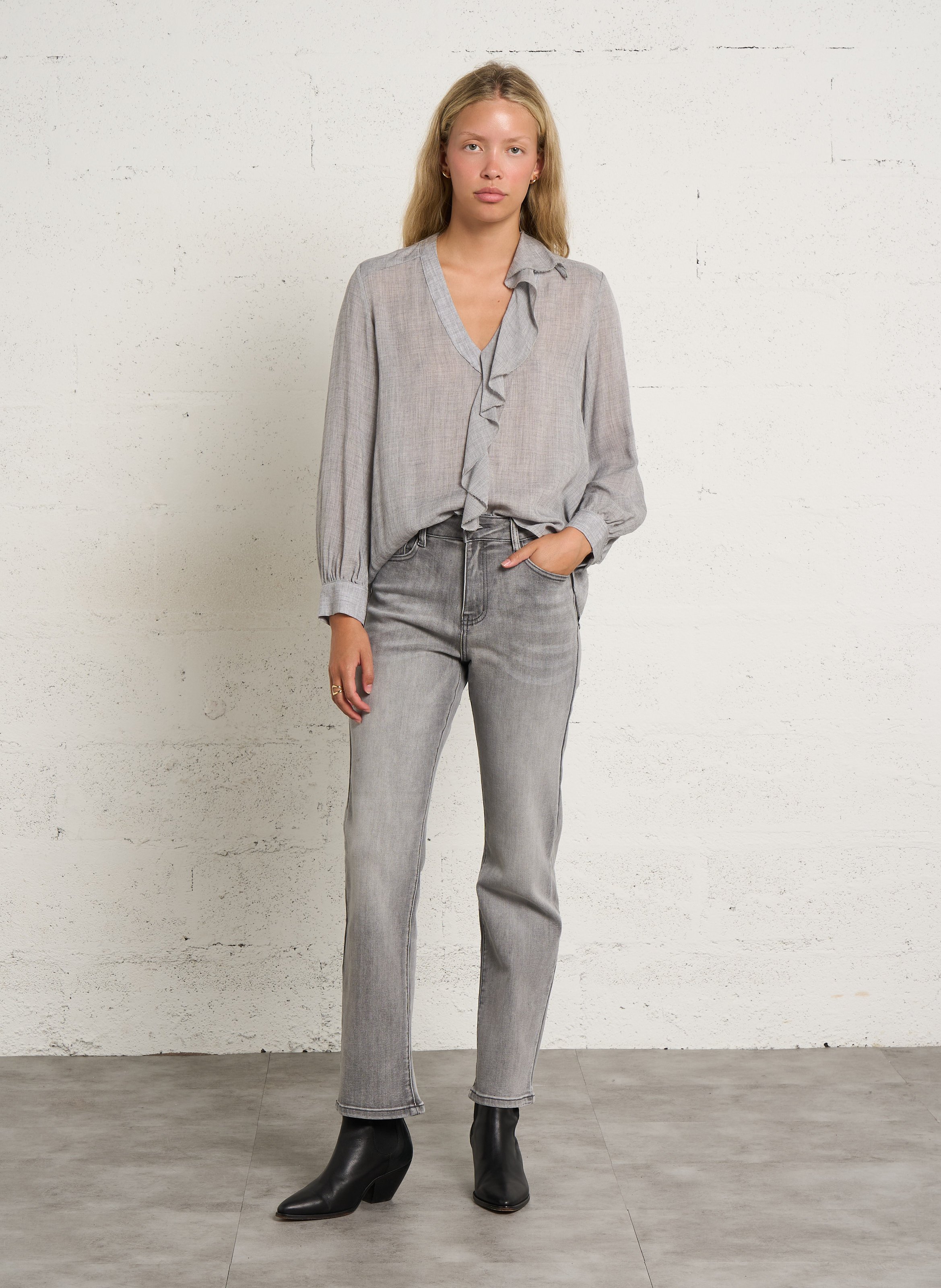 Blouse met V-hals en volants in effen kleur PLEASE Grijs