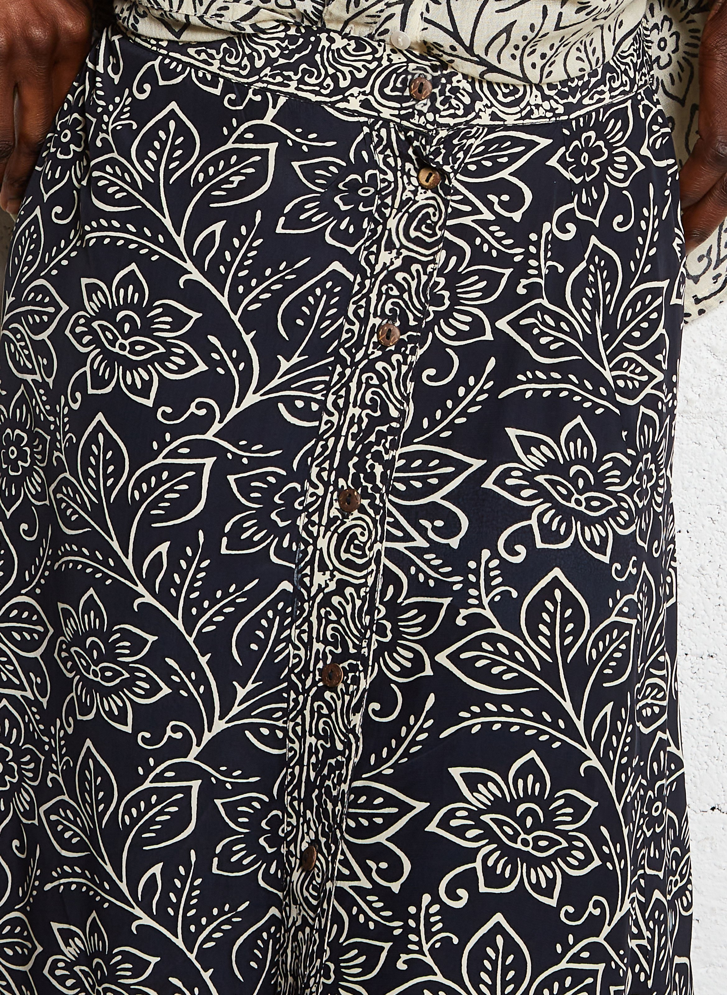 Kurzer Rock mit Print MAISON HOTEL Schwarz