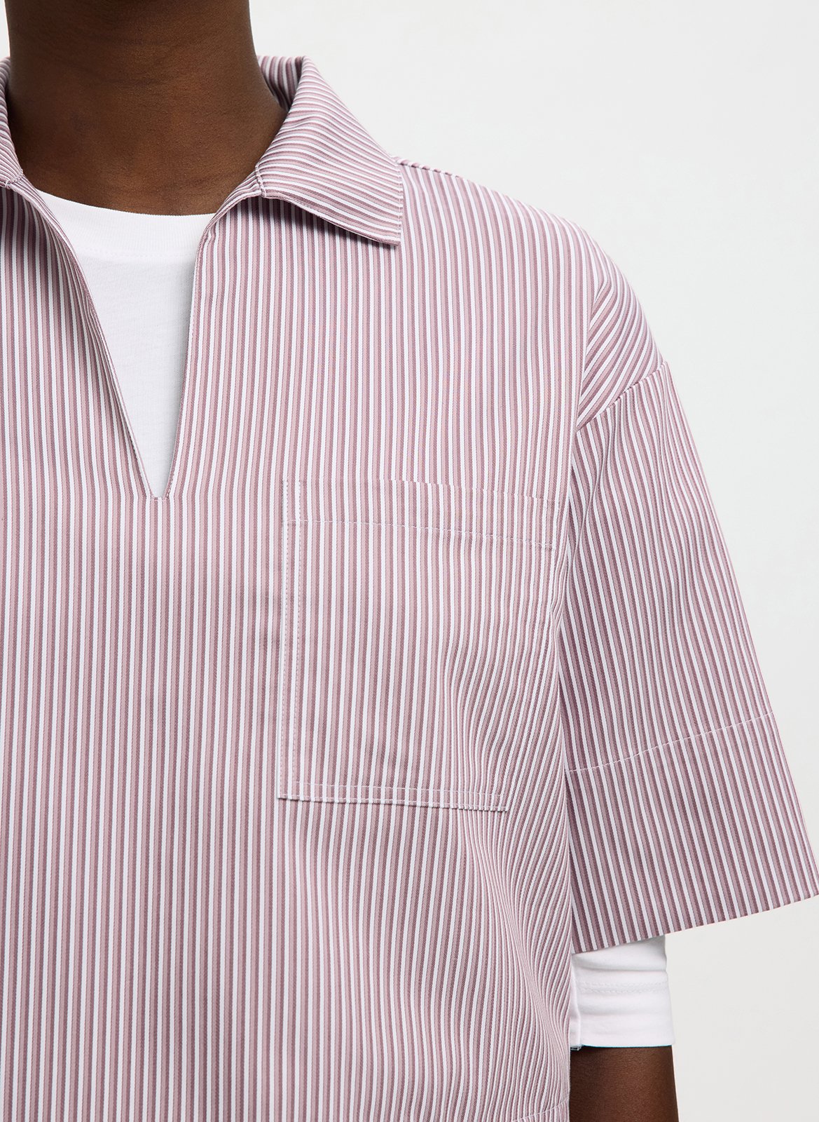 Rechte blouse met klassieke kraag van biologisch katoen met strepen. SELECTED Roze