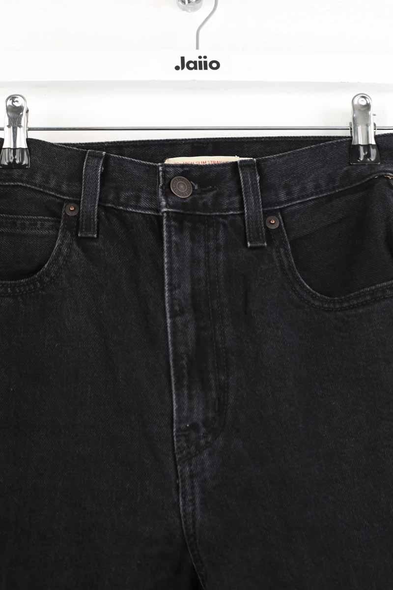 - Straight-leg jeans
- 5 pockets
- Straight cut
- Faded effect LEVI'S - Seconde main Black