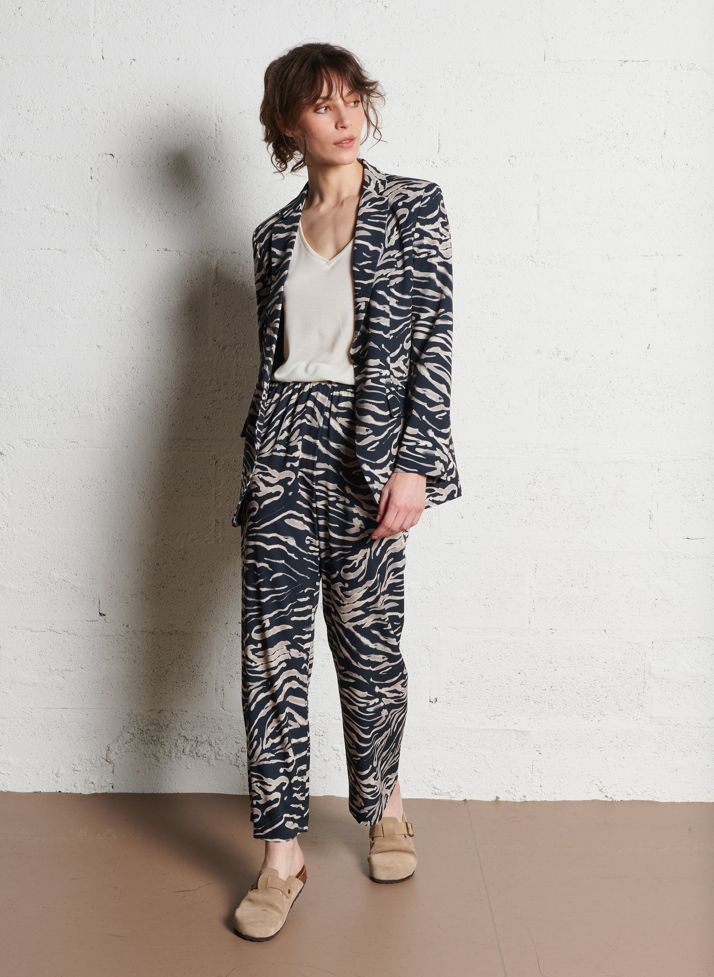 Floral-print fluid trousers IMPERIAL Black