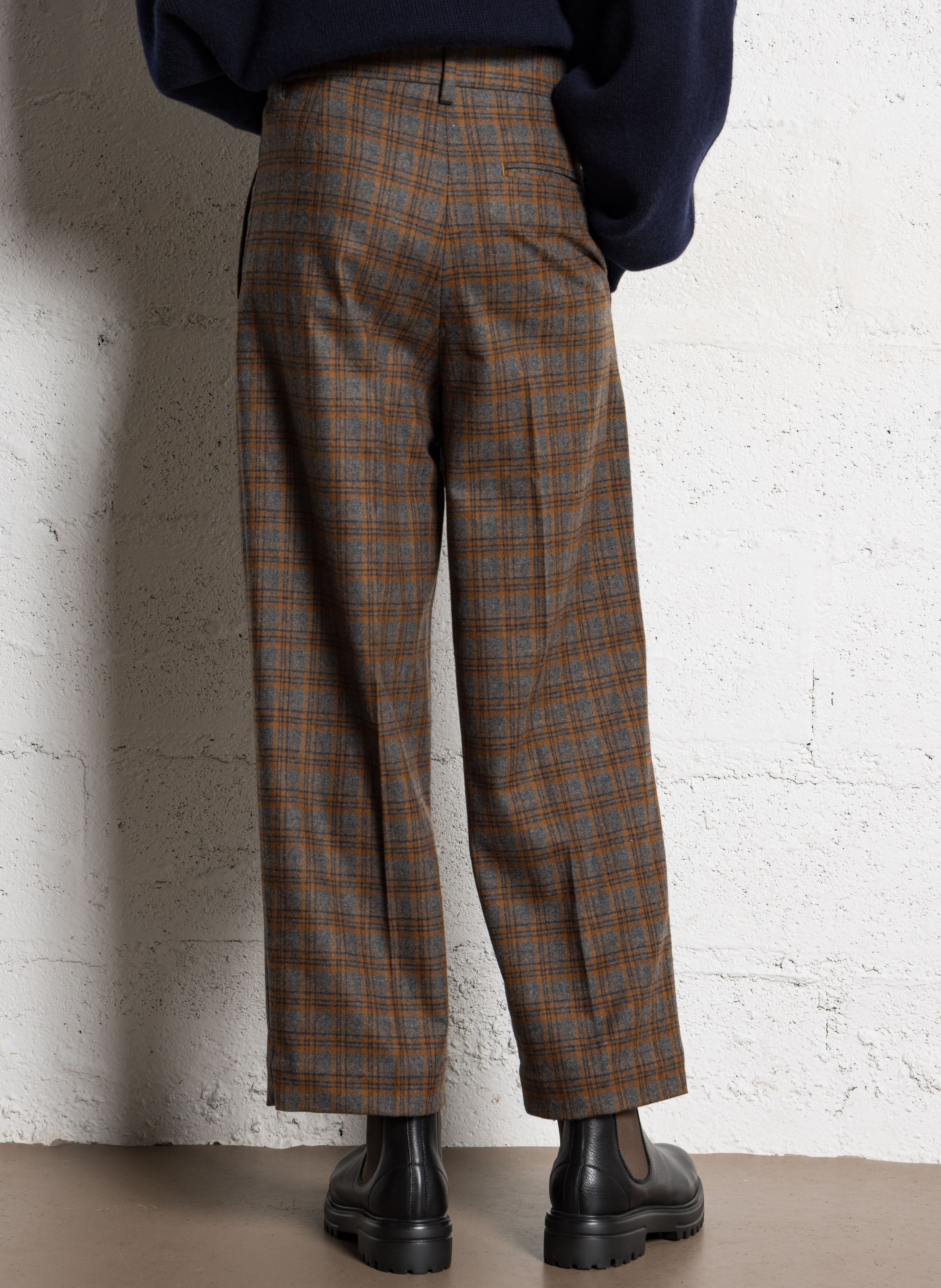 Trousers in blended wool with pleats and check pattern BELLEPIECE Beige