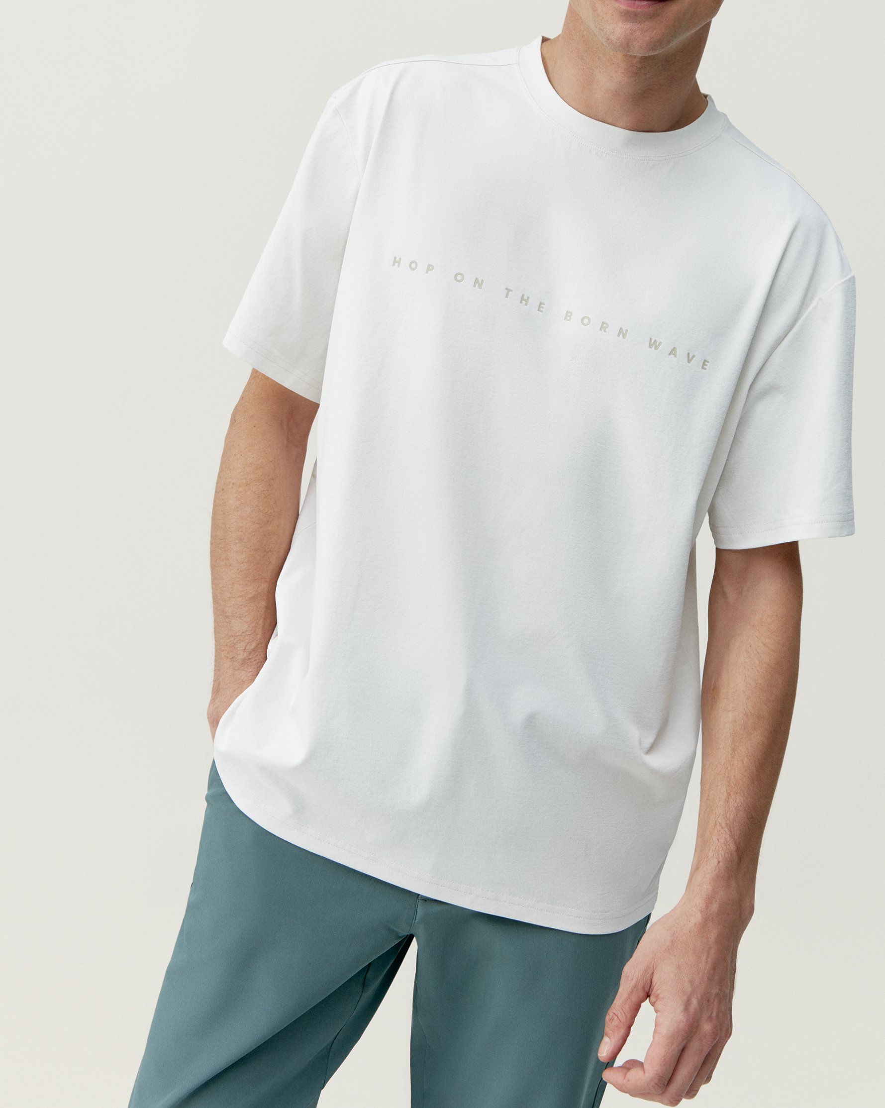 Oversized T-shirt BORN LIVING YOGA White