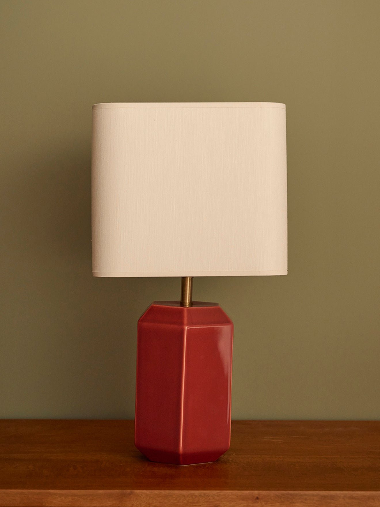 Ivory lampshade - small model victory CYRILLUS White