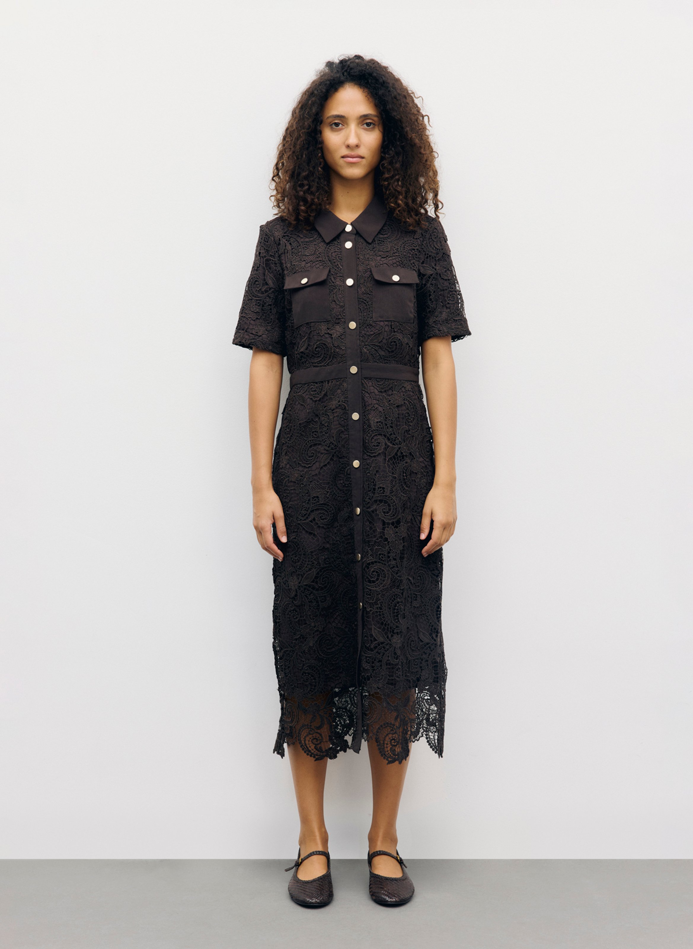 Midi-Spitzenkleid mit klassischem Kragen GERARD DAREL Braun