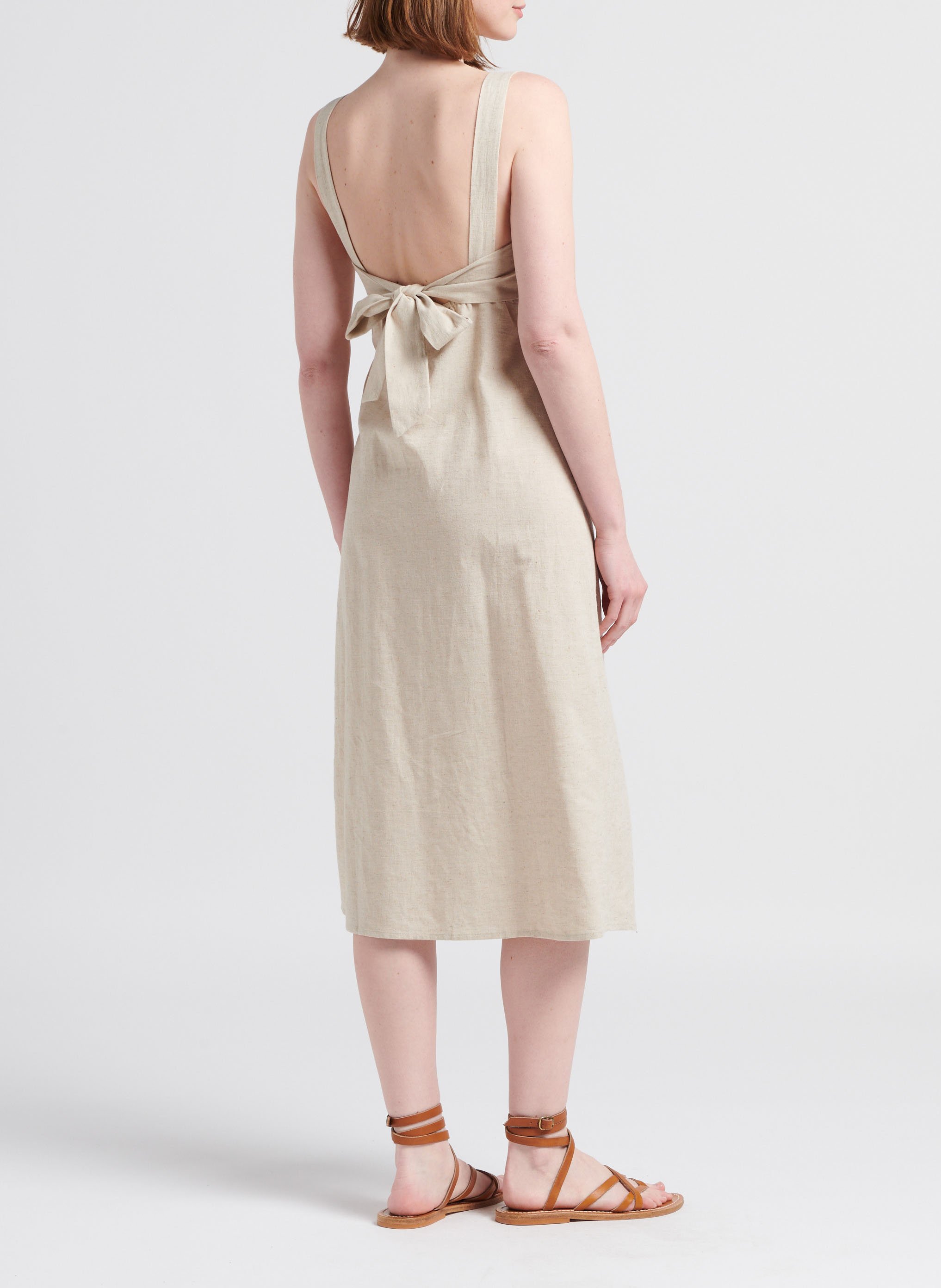 Halflange jurk met laag uitgesneden, hartvormige hals | linnen/katoenblend LA PETITE ETOILE Wit