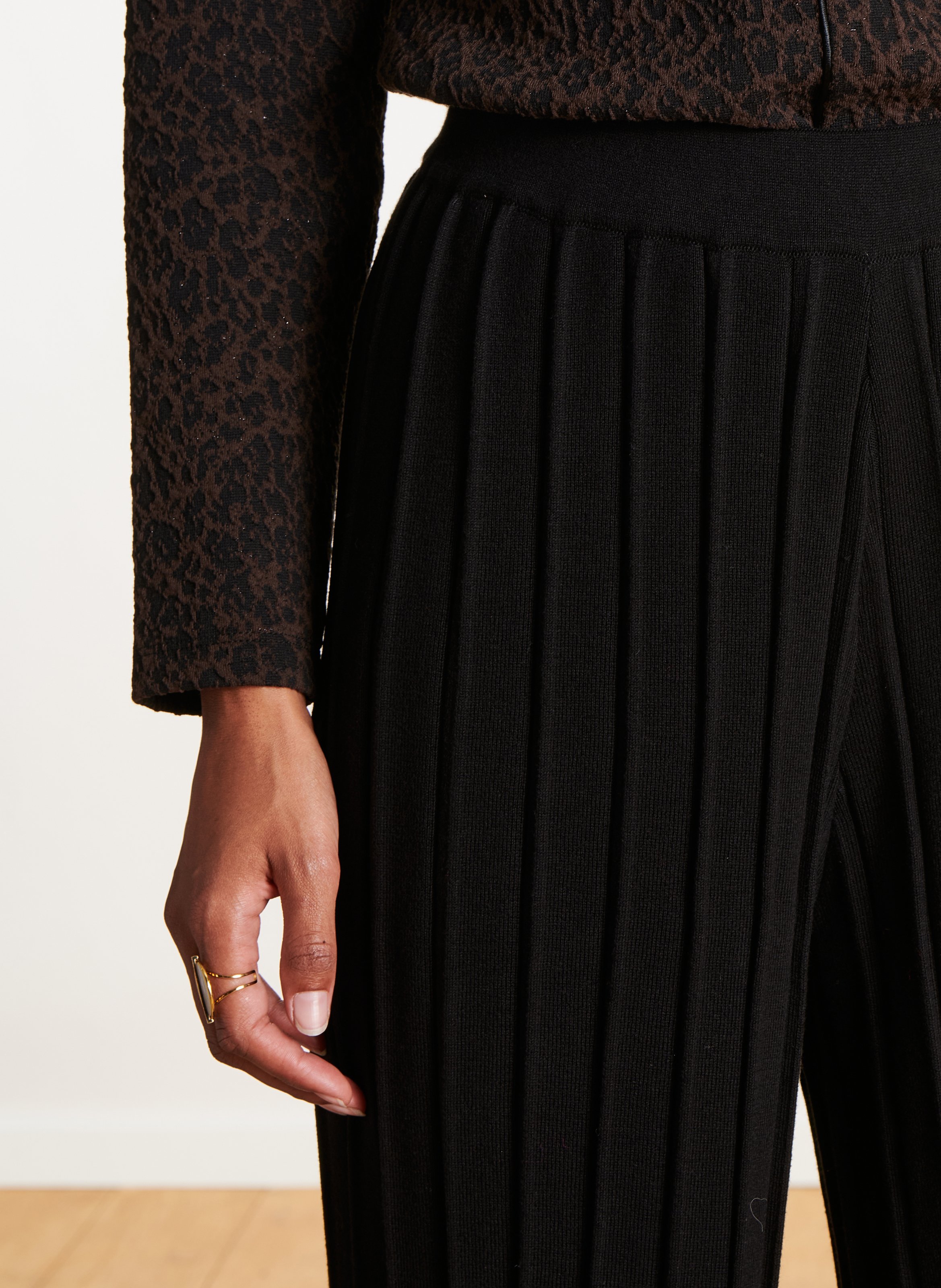 Pantalon cropped en maille plissé LA FEE MARABOUTEE Noir