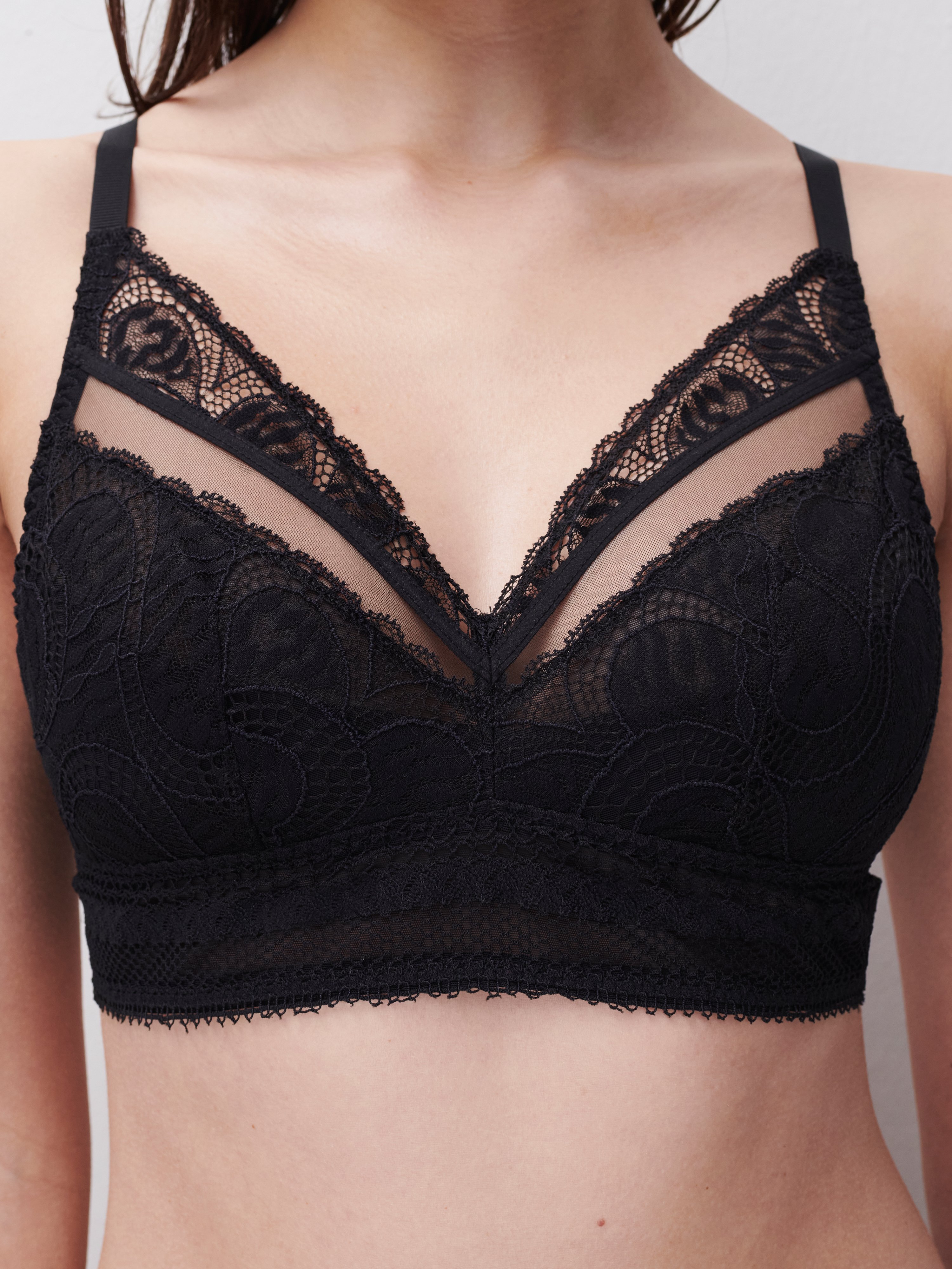Non-wired support bra with cups CHANTELLE PULP Black