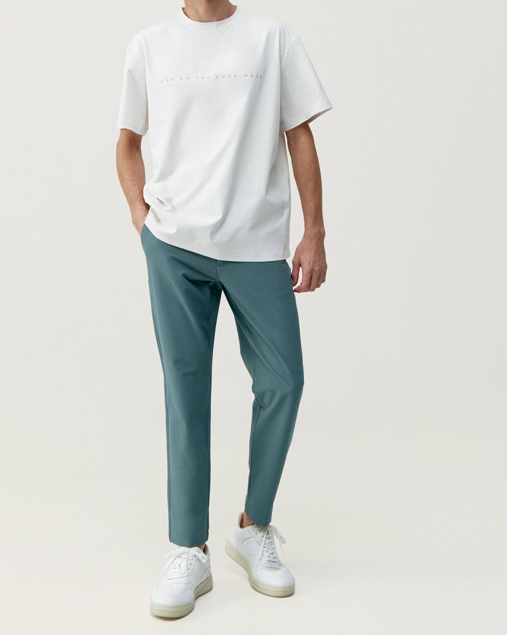 Oversized T-shirt BORN LIVING YOGA White