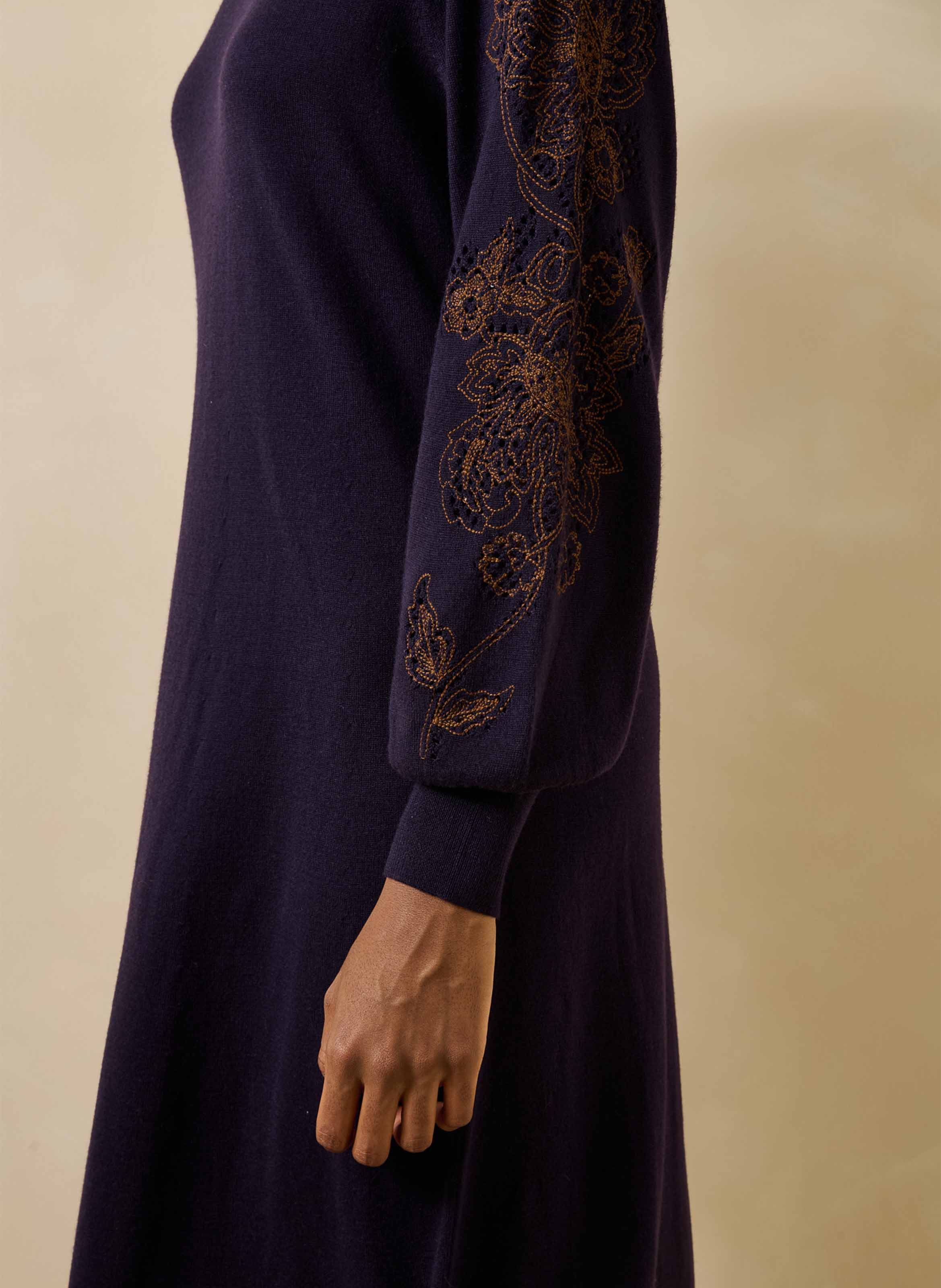 Langes, weites Pulloverkleid LA FEE MARABOUTEE Mehrfarbig
