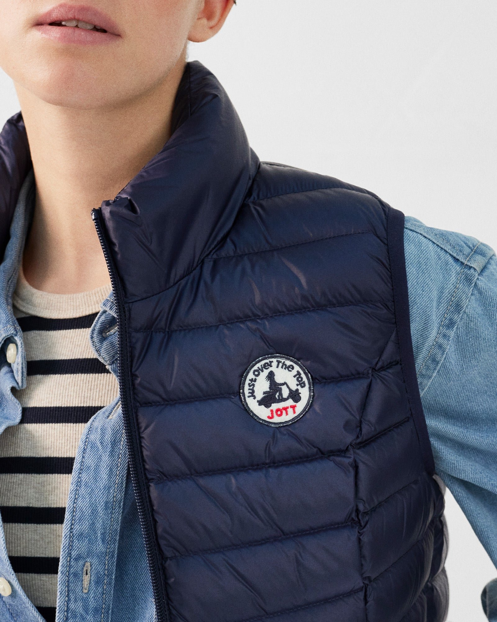 Sleeveless lightweight down vest seda JOTT Blue