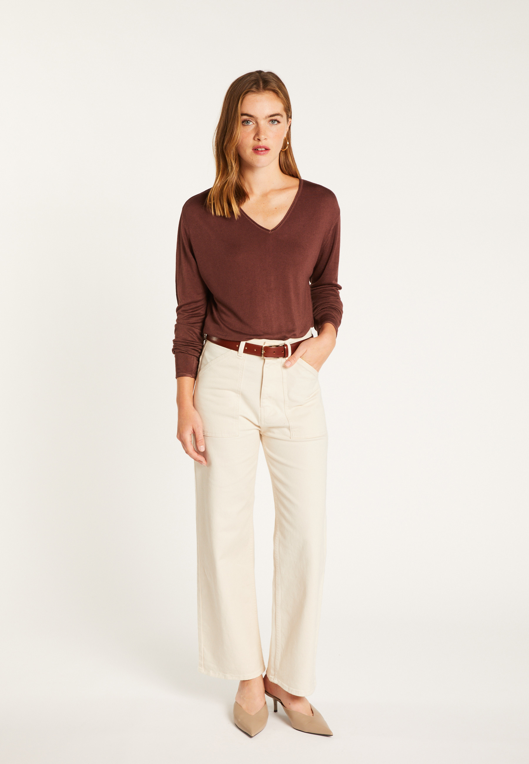 V-neck T-shirt in bamboo cashmere fiber MAISON MONTAGUT Brown