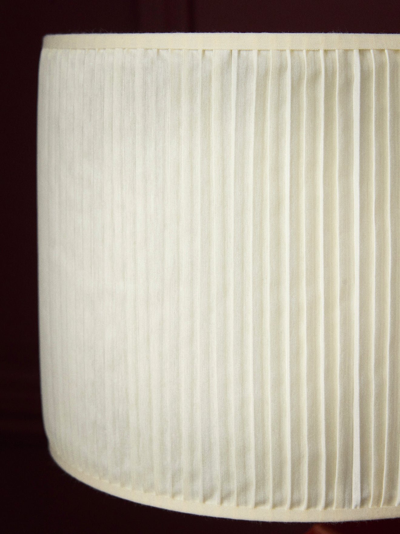 Oval pleated lampshade - small size victory CYRILLUS White