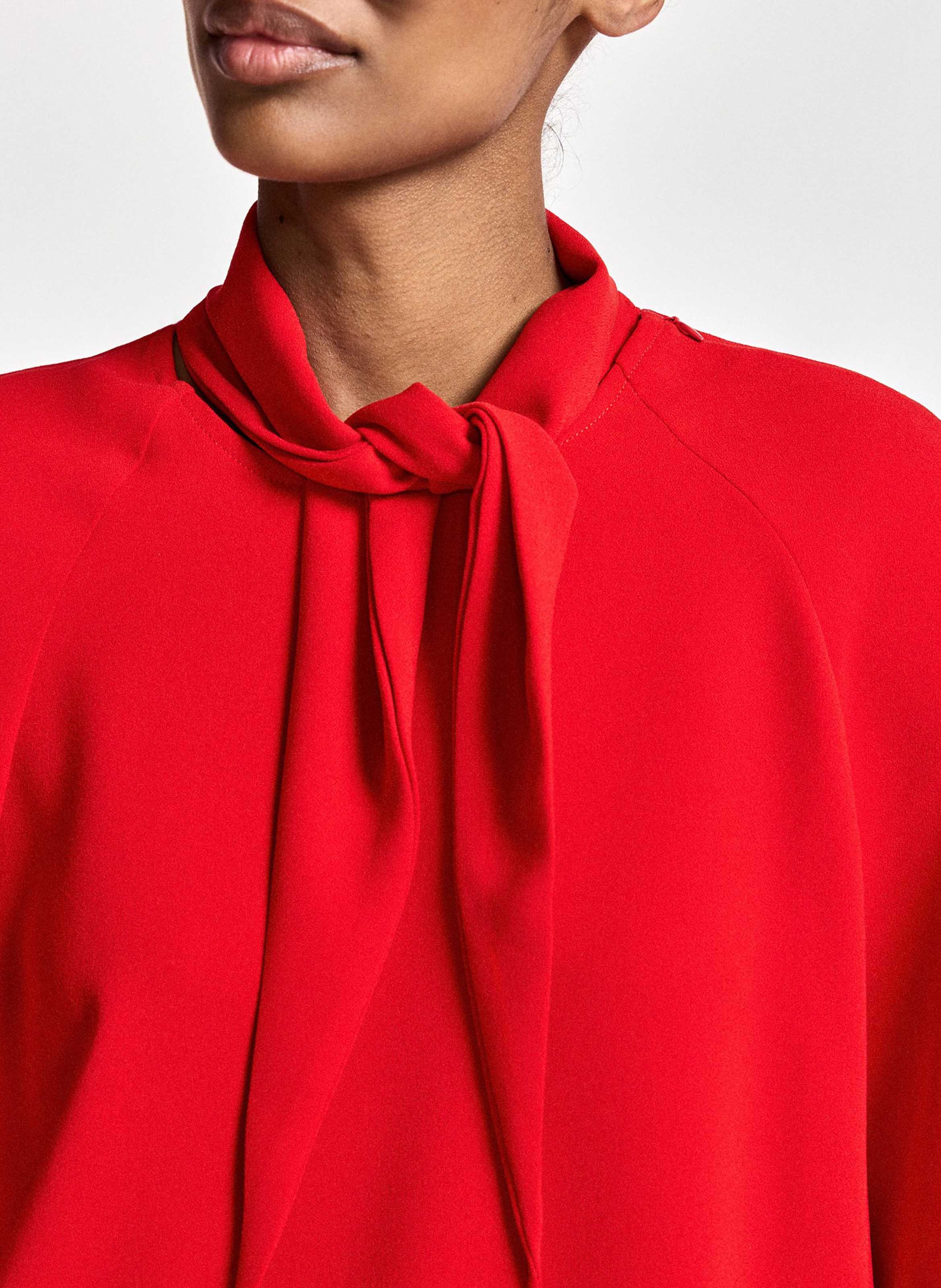 Gerader Top mit Schal-Kragen ESSENTIEL ANTWERP Rot