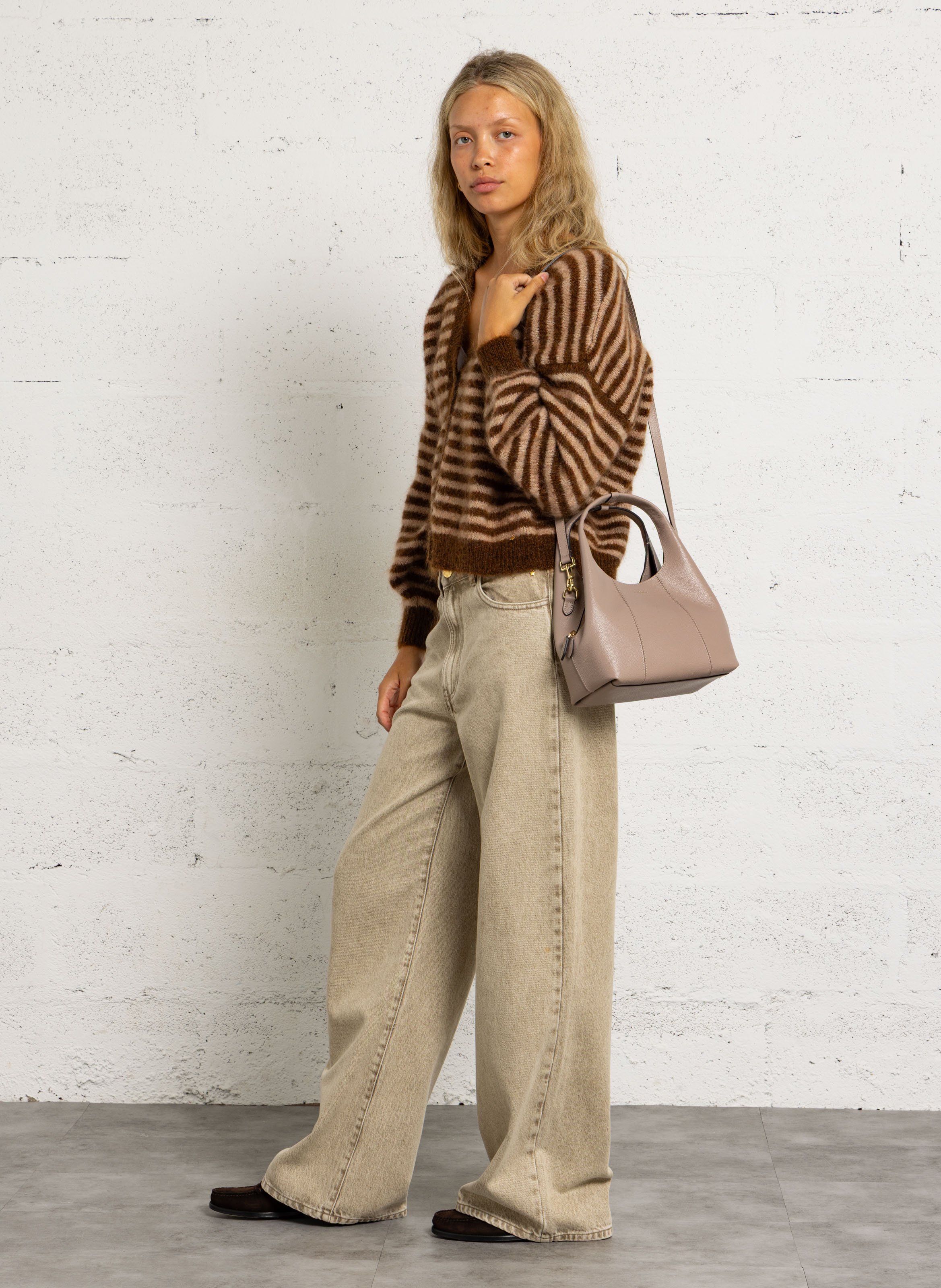 Umhängetasche aus genarbtem Leder LE TANNEUR Beige