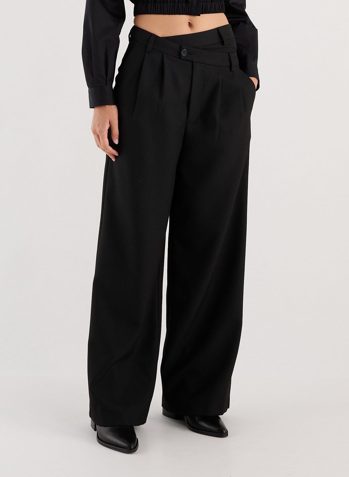 Wide-leg high-waisted pants ucros SAISON 1865 Black