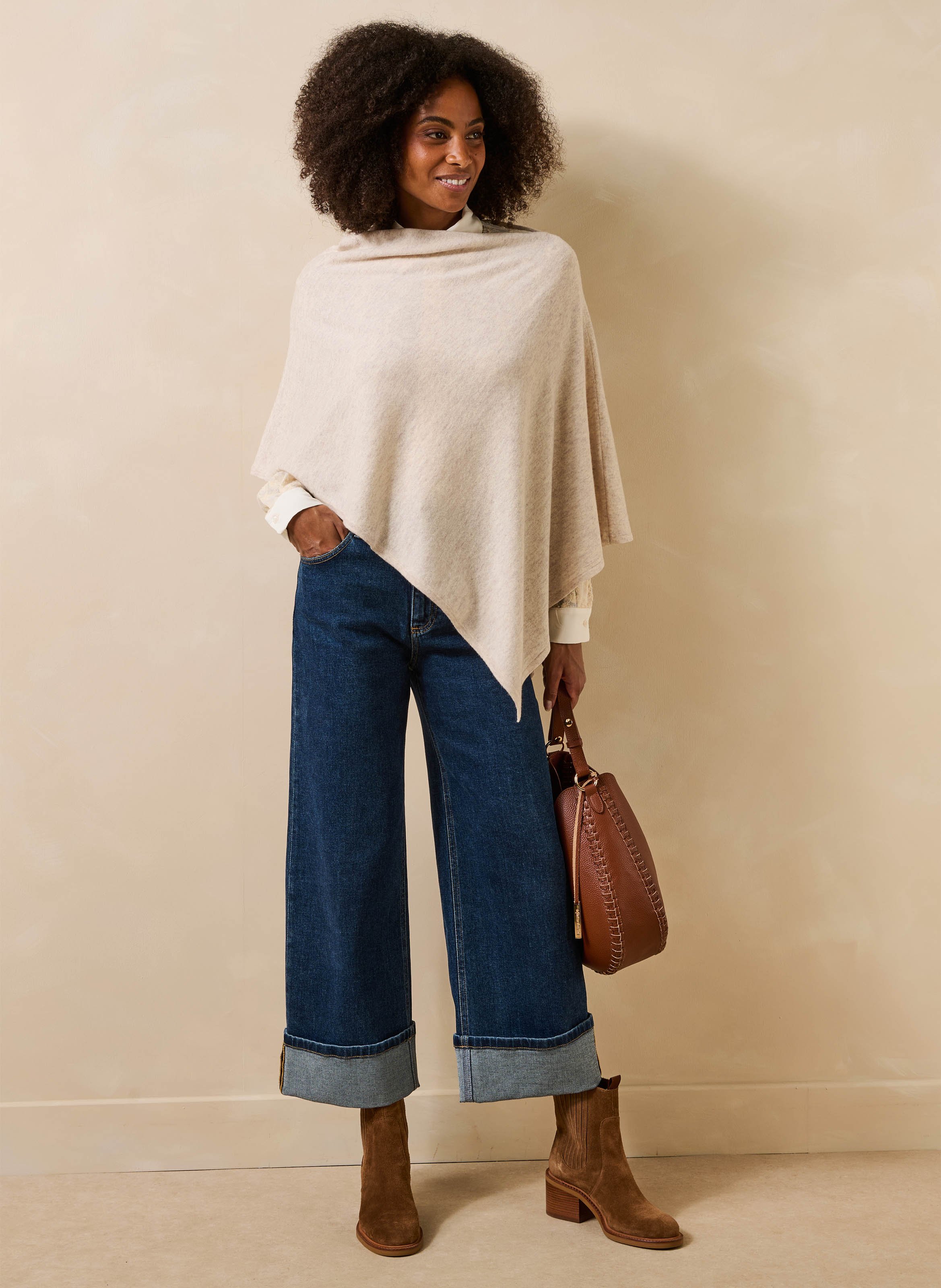Asymmetrischer Poncho aus Wolle und Kaschmir LA FEE MARABOUTEE Beige